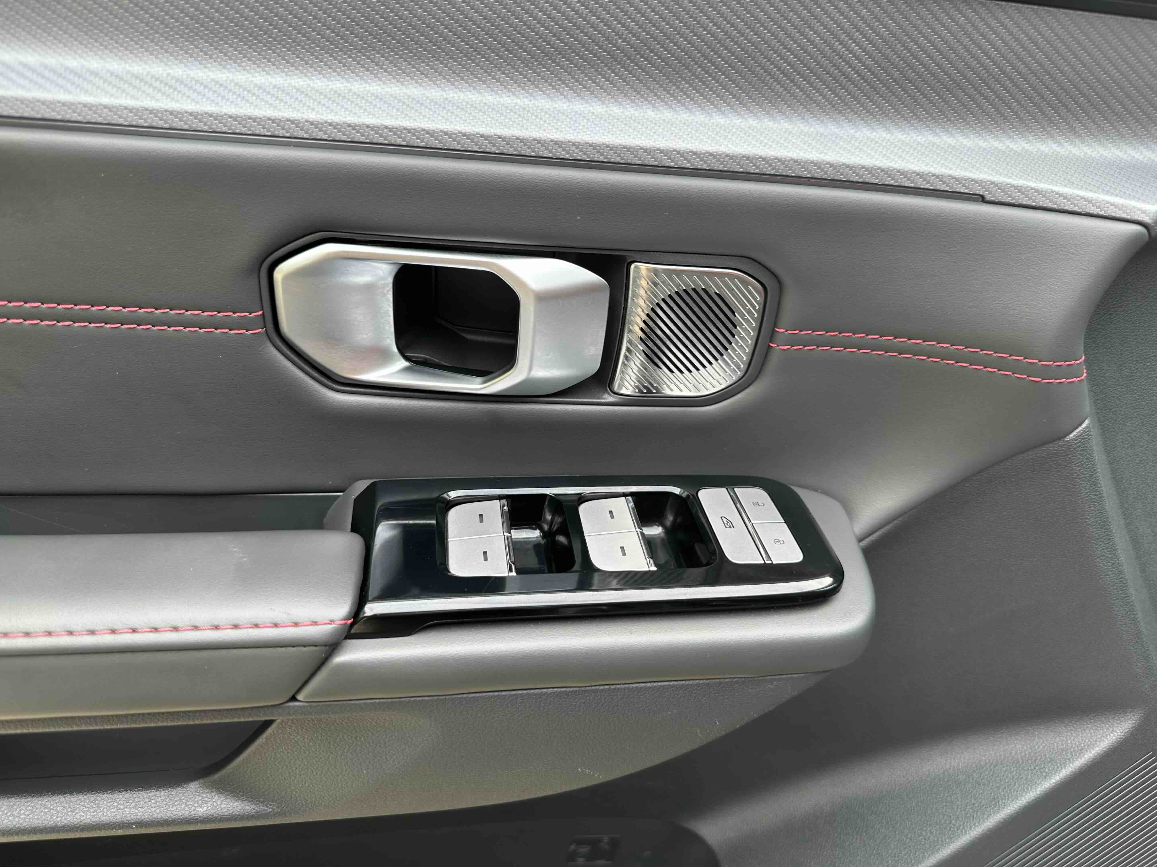 Dashing 2024 car image #15