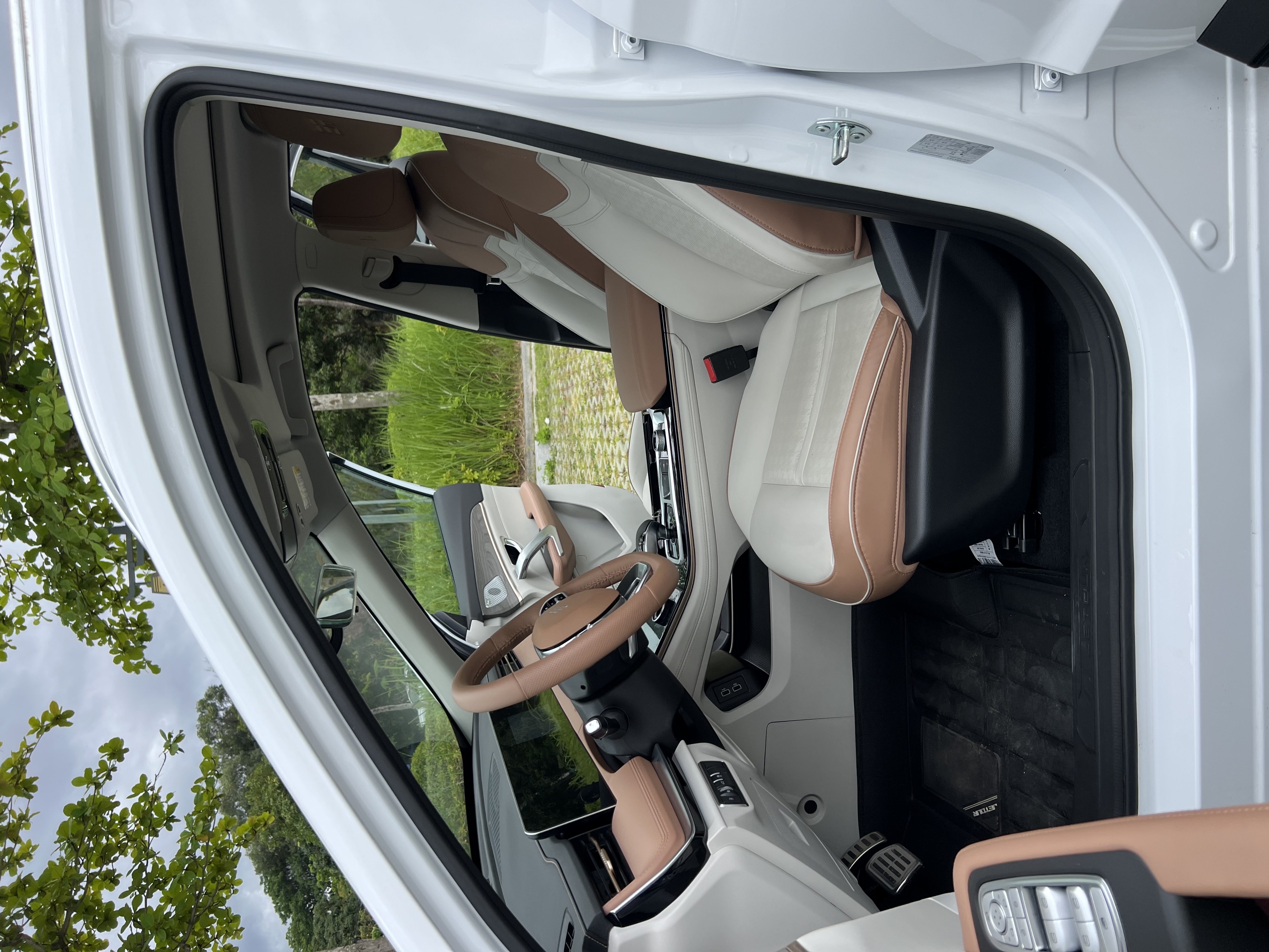 Jetour X70 C-DM 2024 car image #15