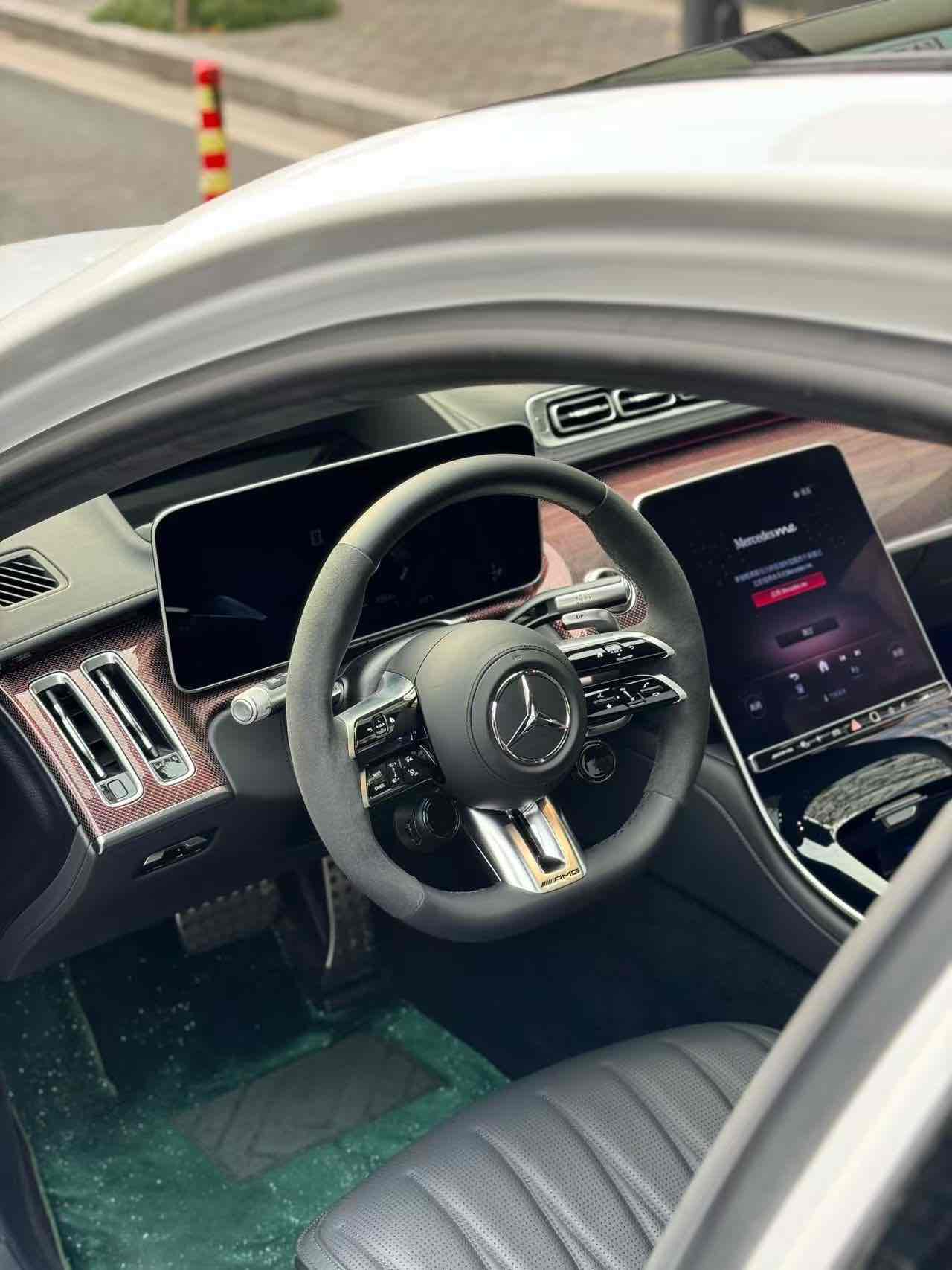 Mercedes-Benz S AMG New Energy 2025 صورة سيارة #15