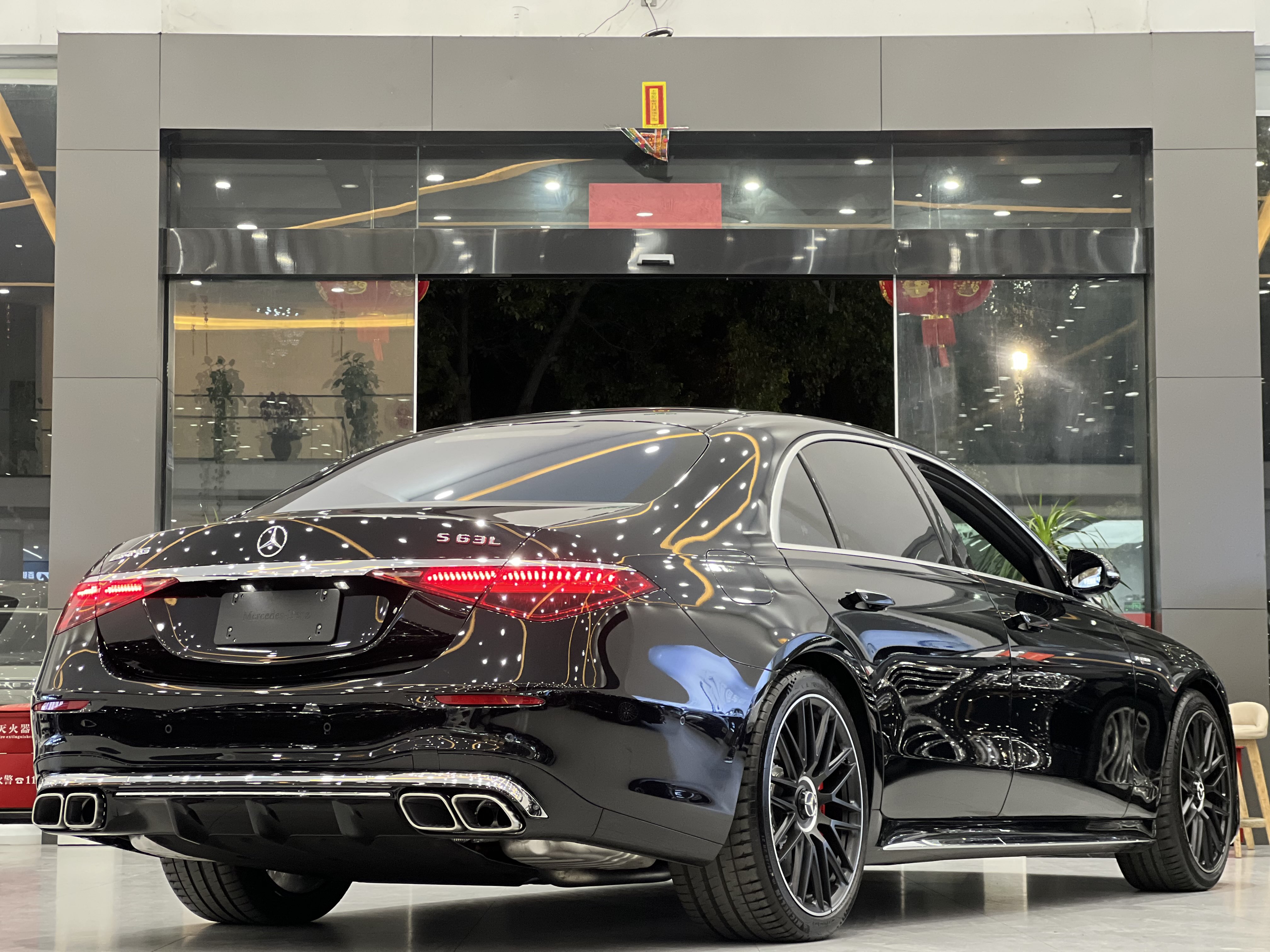 Mercedes-Benz S AMG New Energy 2025 صورة سيارة #15