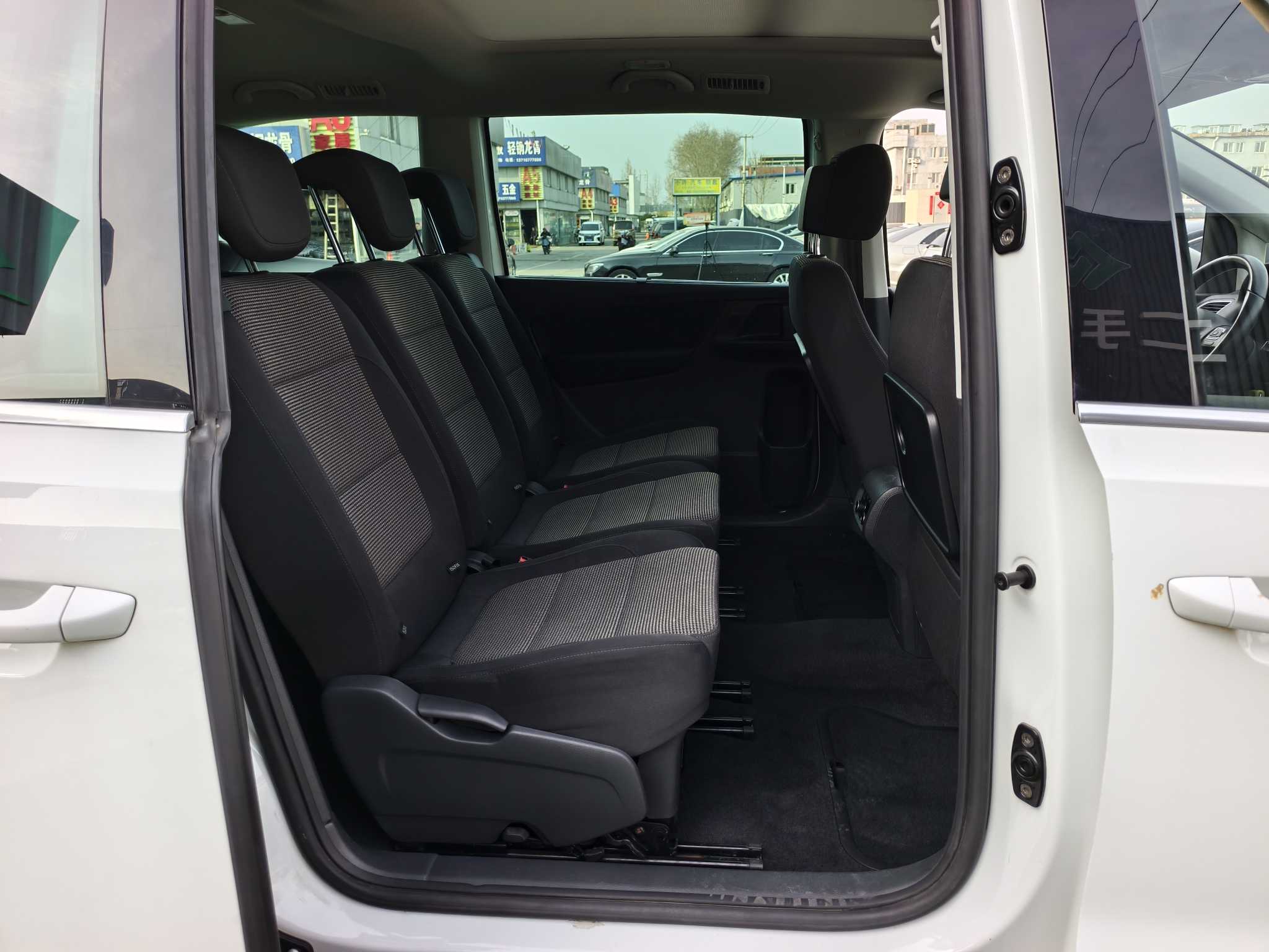 Volkswagen Sharan 2016 صورة سيارة #15