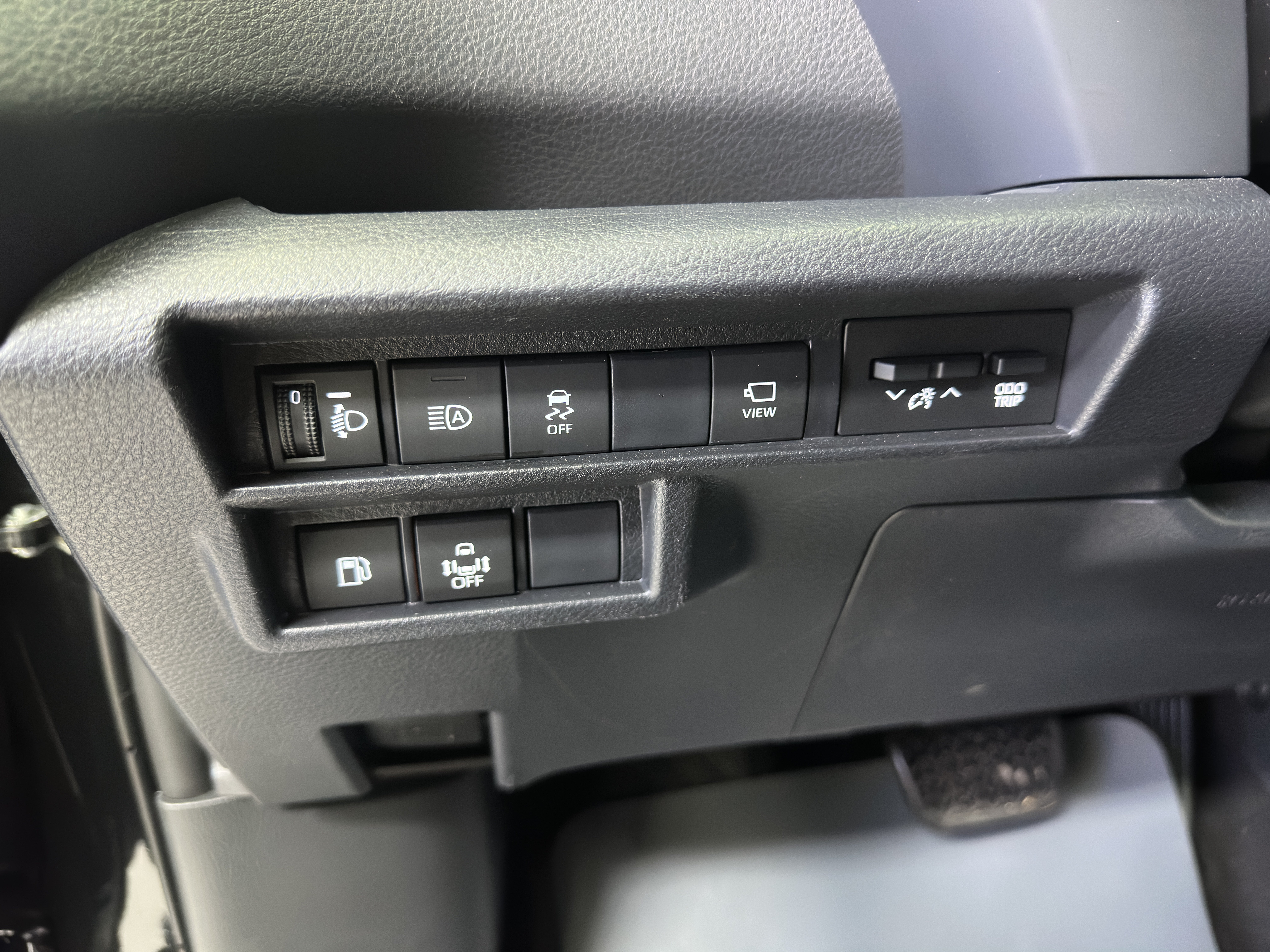 Toyota Granvia 2024 car image #15