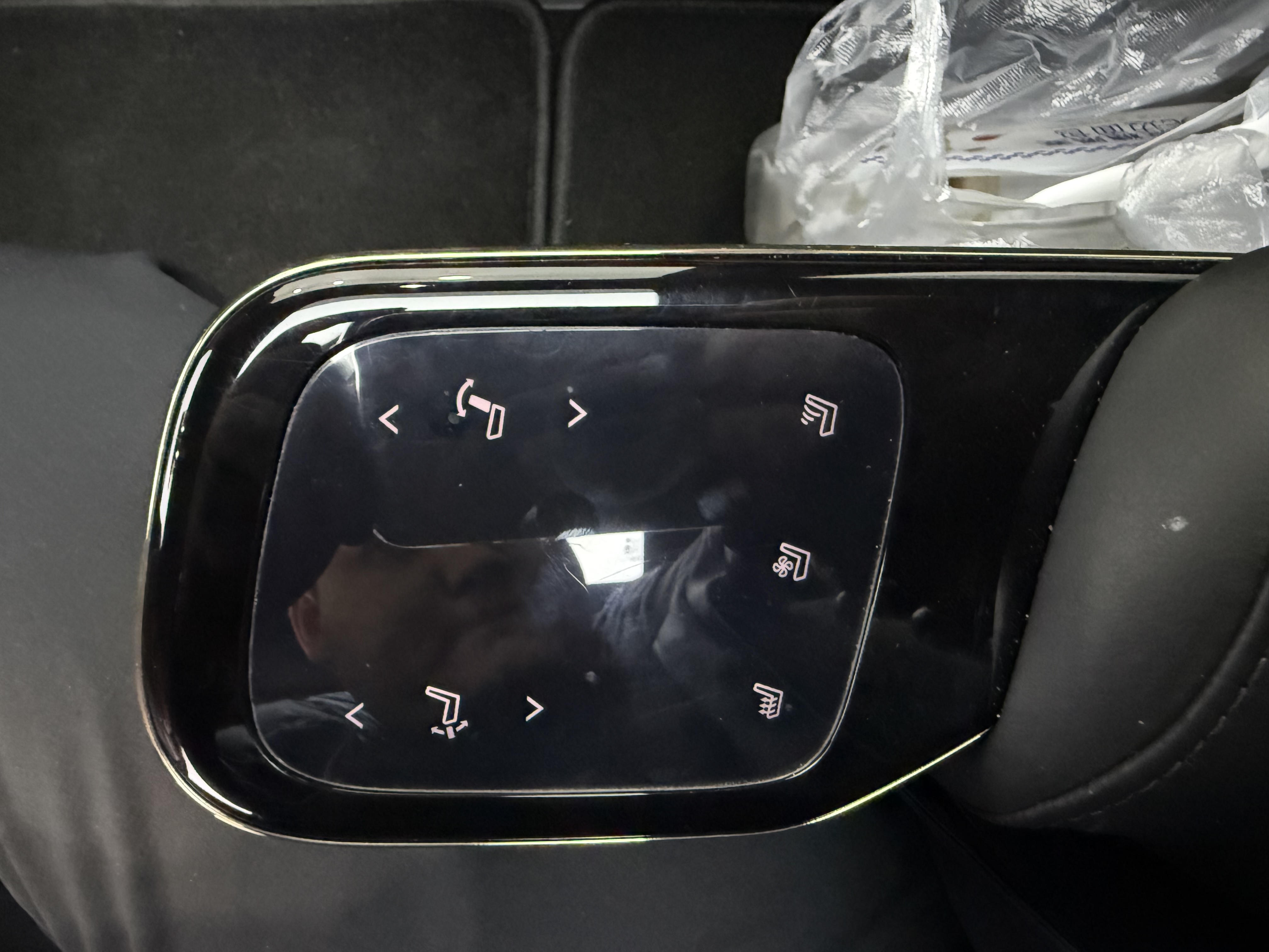 GAC Trumpchi M8 2025 #15 GAC Trumpchi M8 2025 car image #15