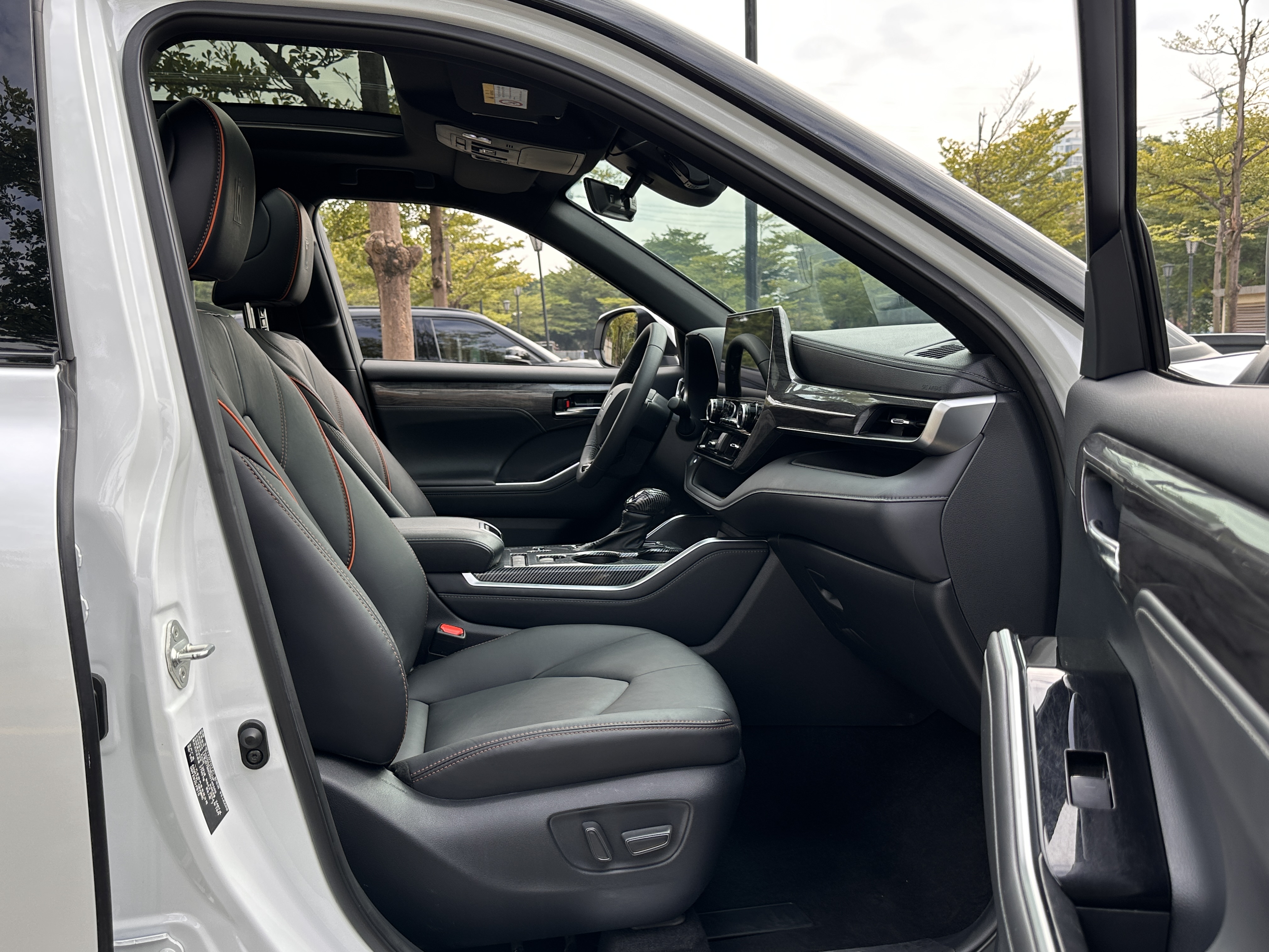 Toyota Crown Kluger 2024 car image #15