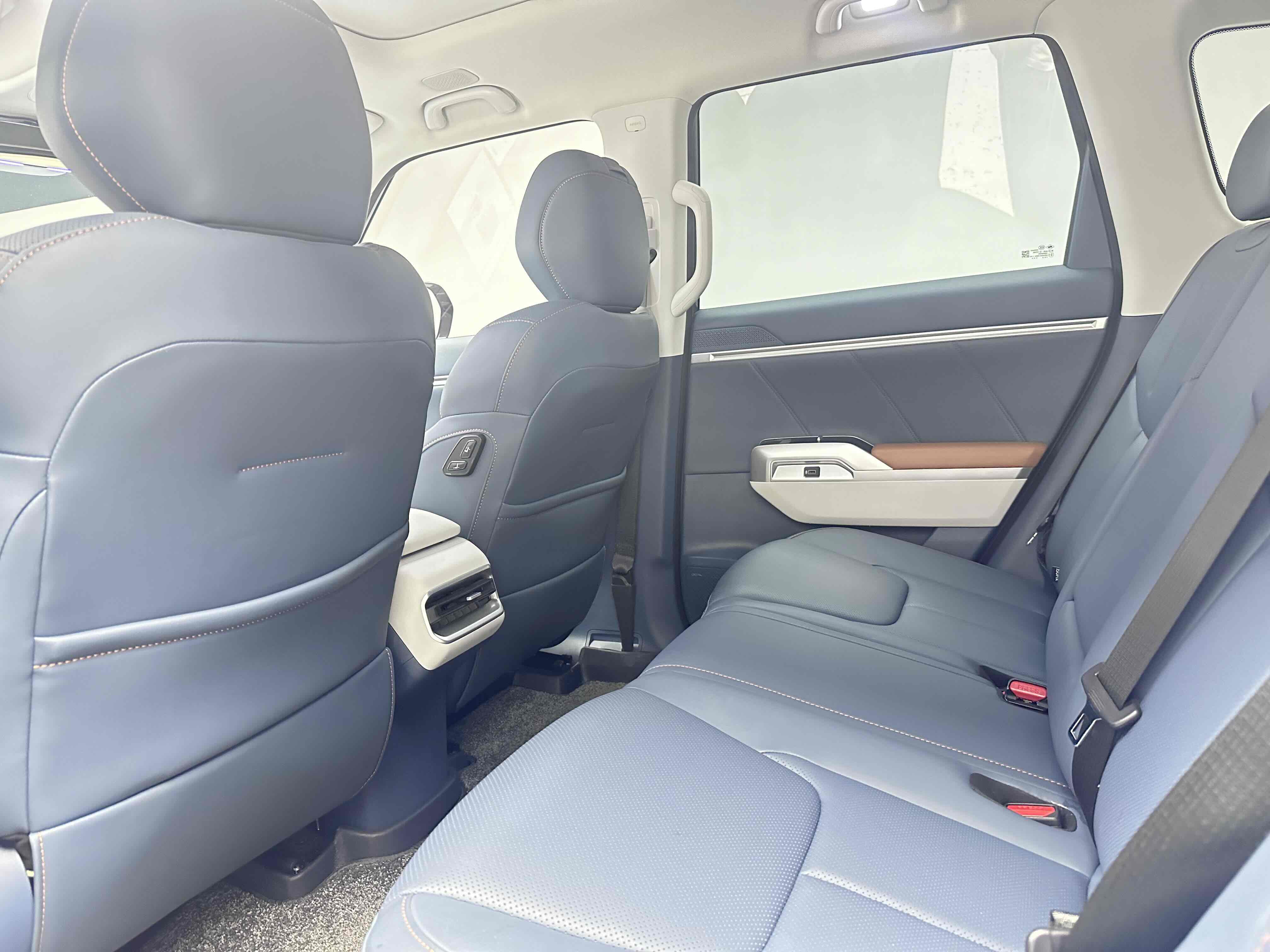 Deepal G318 2024 car image #15