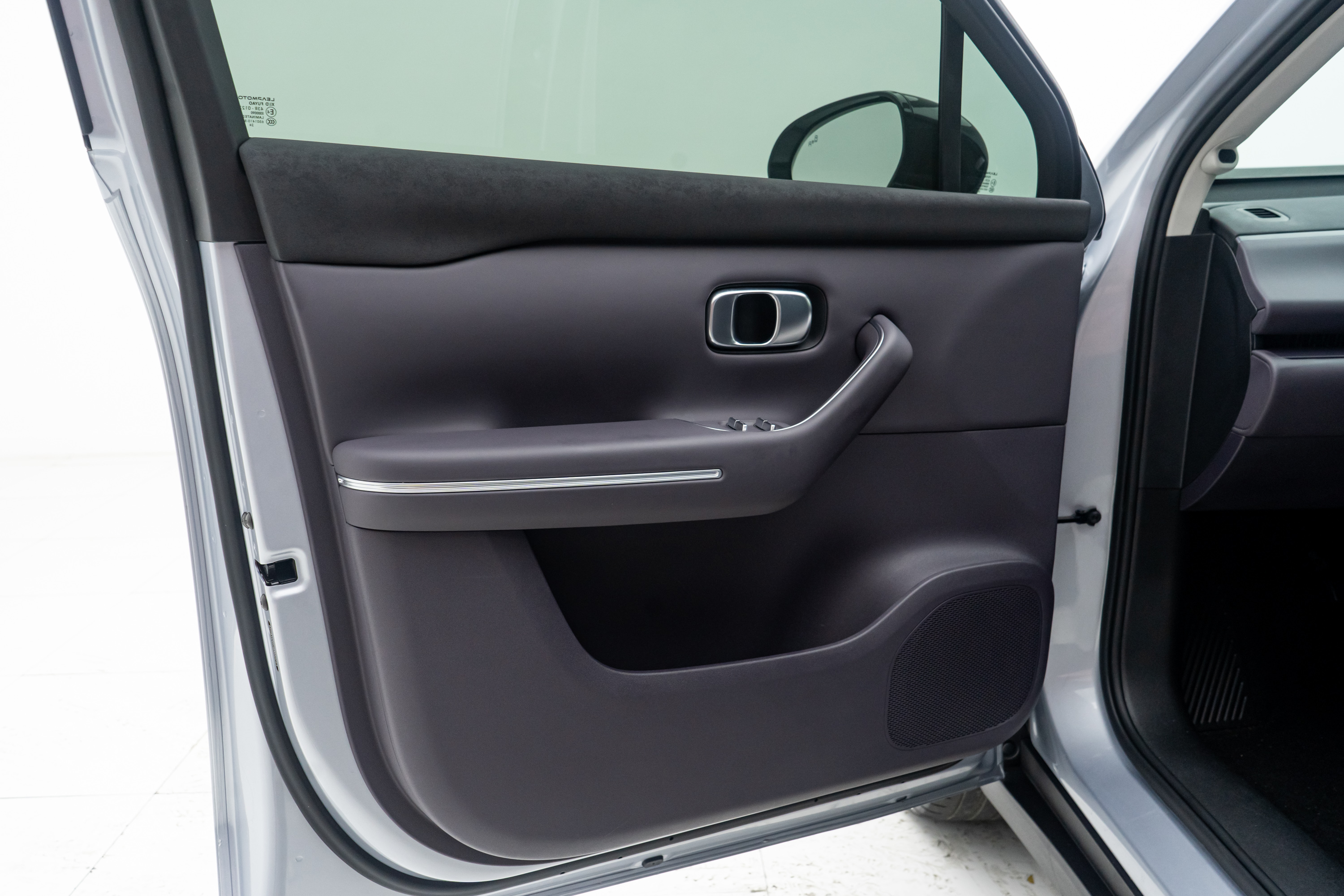 零跑汽车 零跑C16 2024 汽车图片 #15