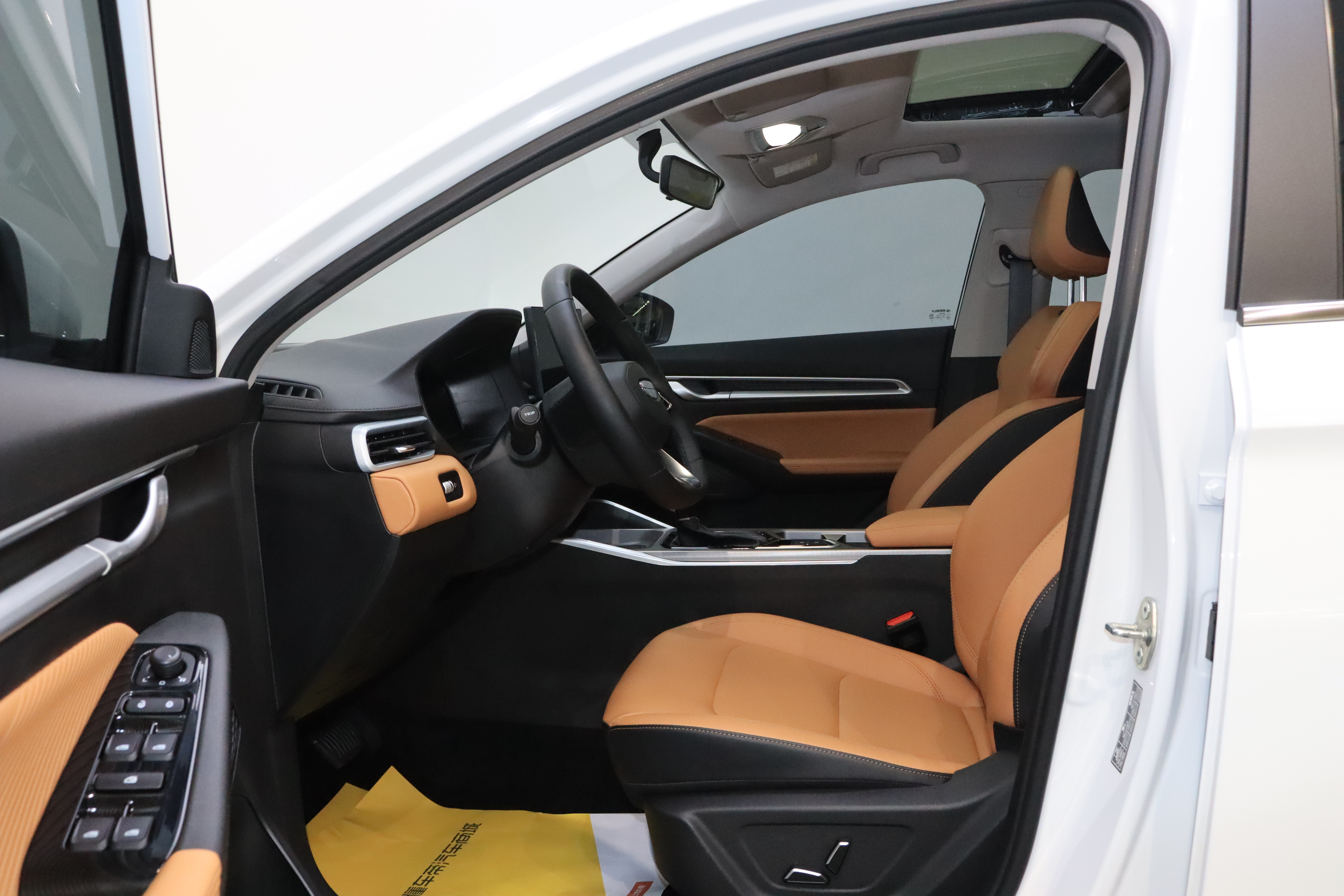 GEELY Emgrand 2025 #15 GEELY Emgrand 2025 car image #15