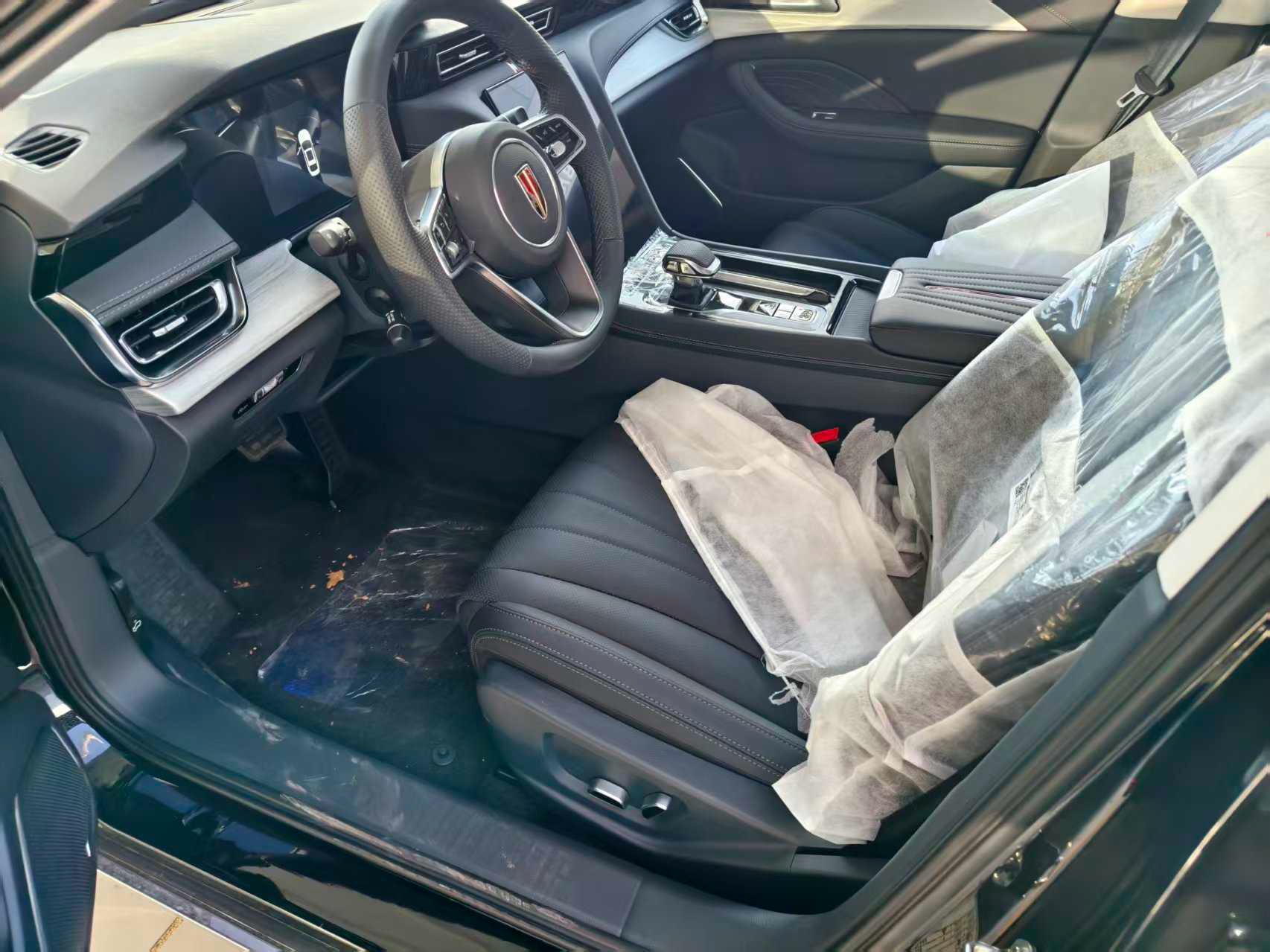 HongQi H5 2026 #15 HongQi H5 2026 car image #15