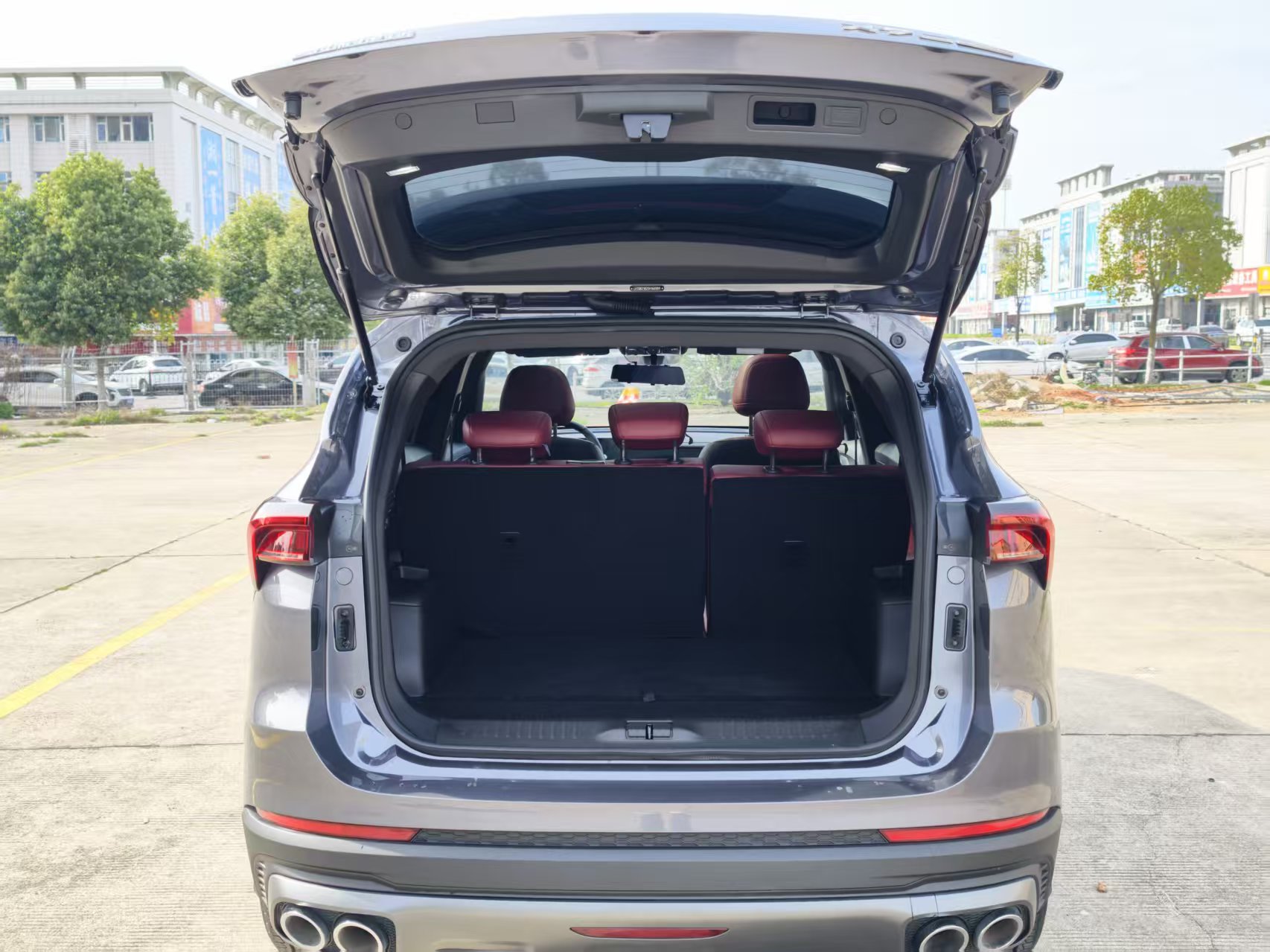 X70 PLUS 2025 car image #15