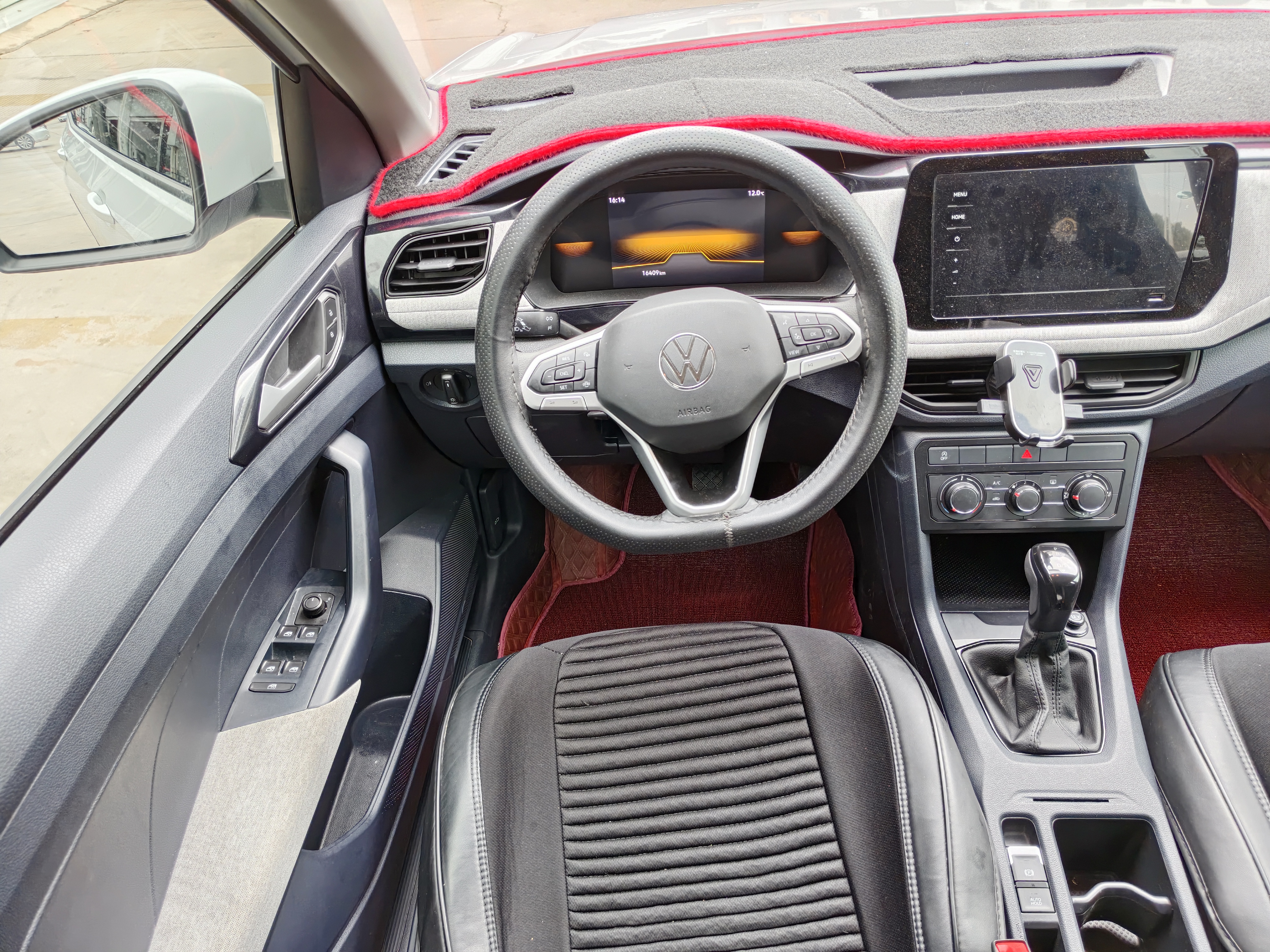 Volkswagen Tharu 2025 #15 Volkswagen Tharu 2025 car image #15