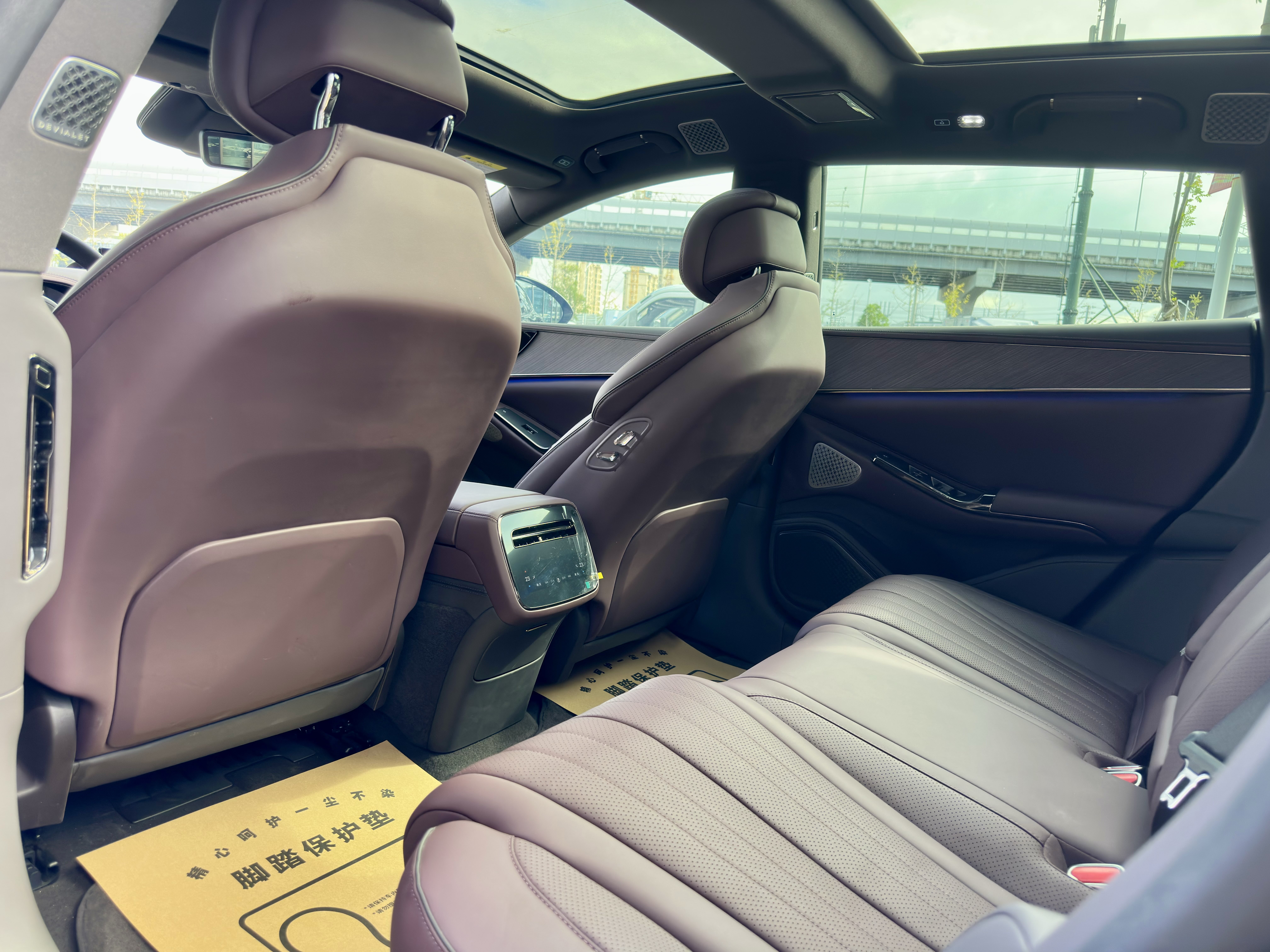 Denza X 2024 image de voiture #15