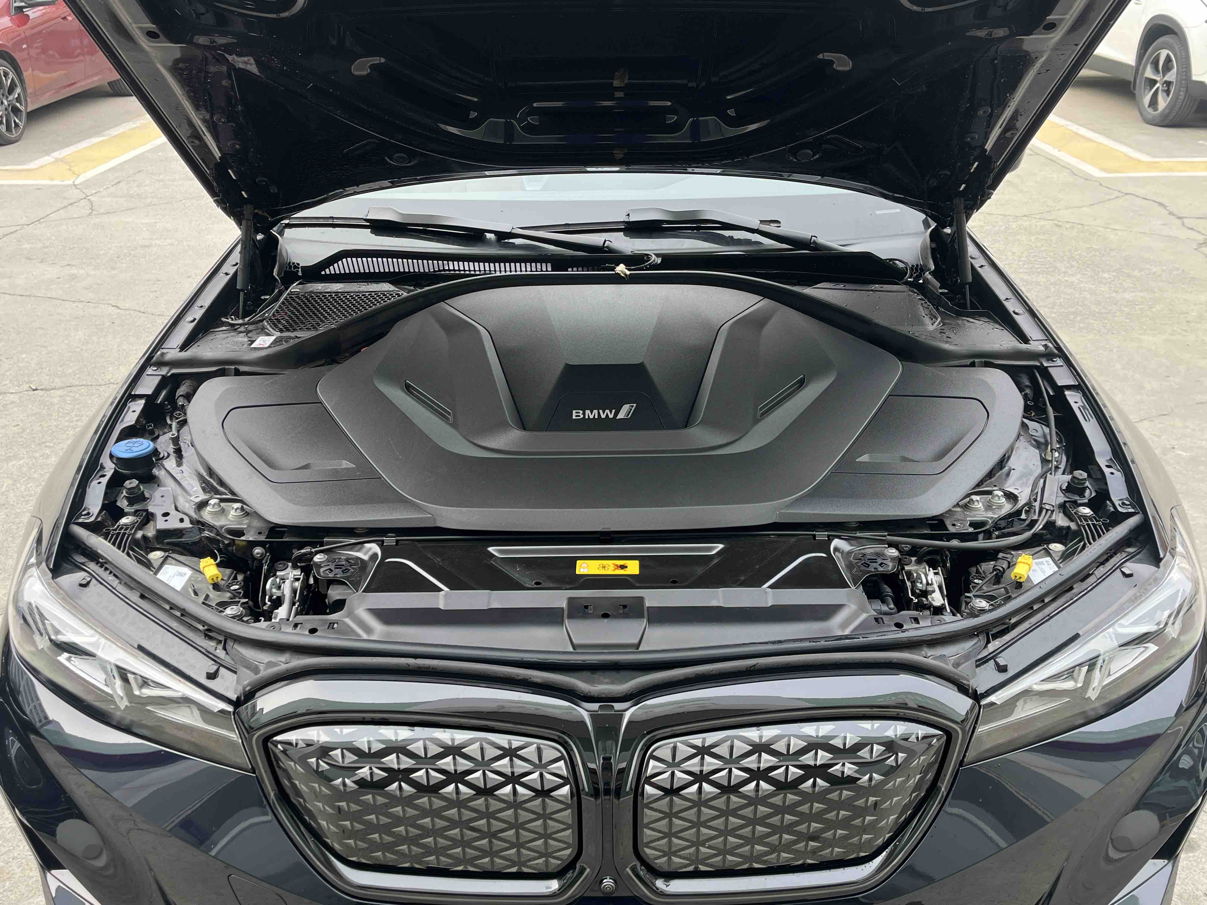 BMW i3 2024 car image #15