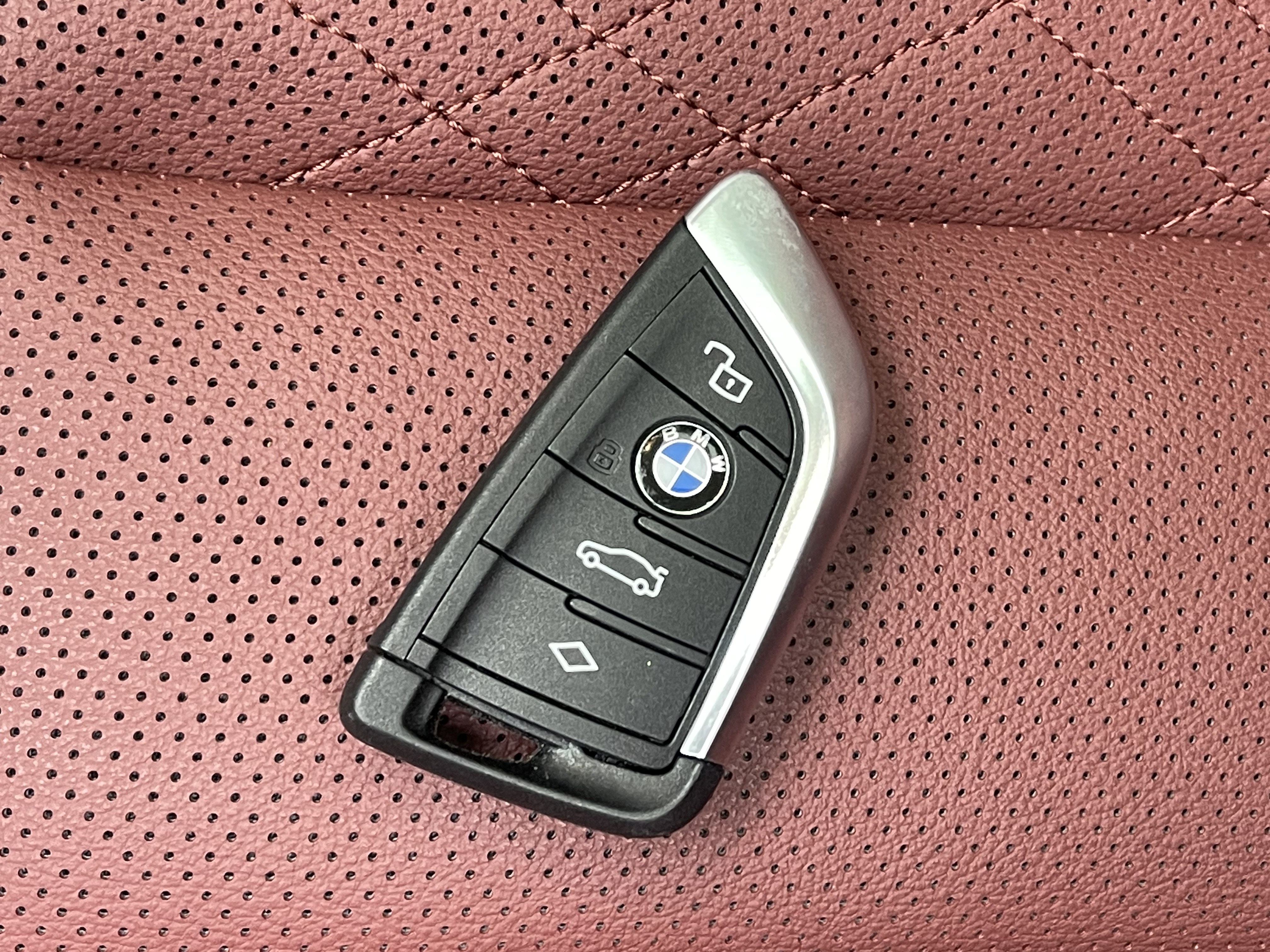 BMW i3 2024 immagine di auto #15