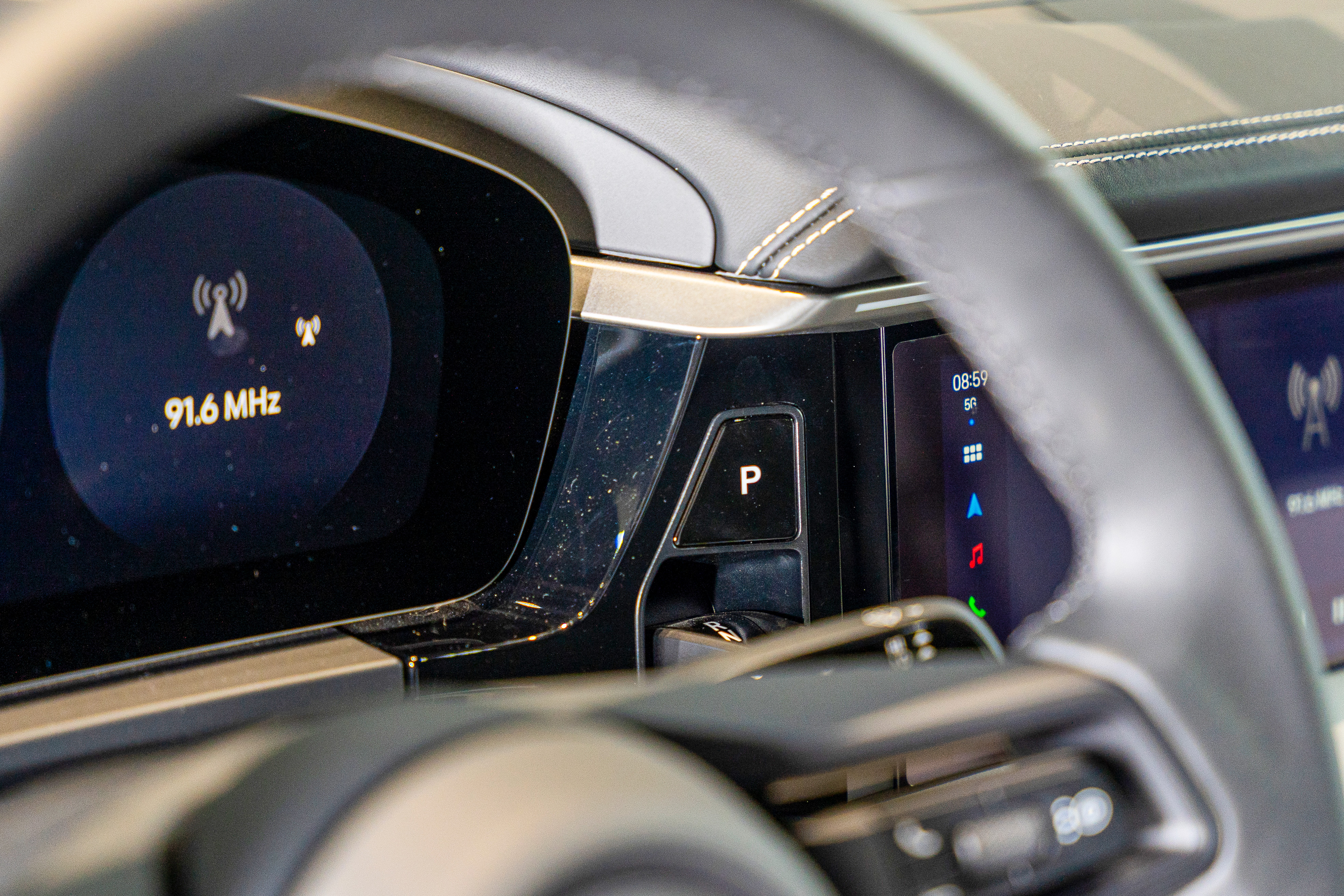 Venza 2025 car image #15