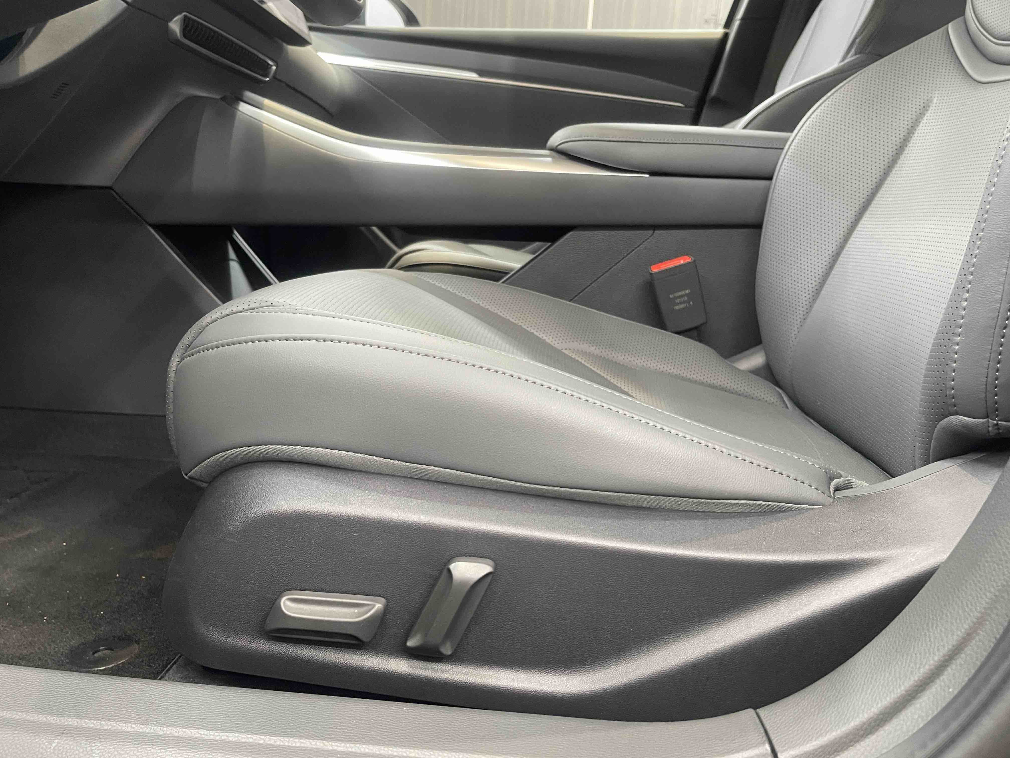 Xpeng MONA M03 2025 car image #15