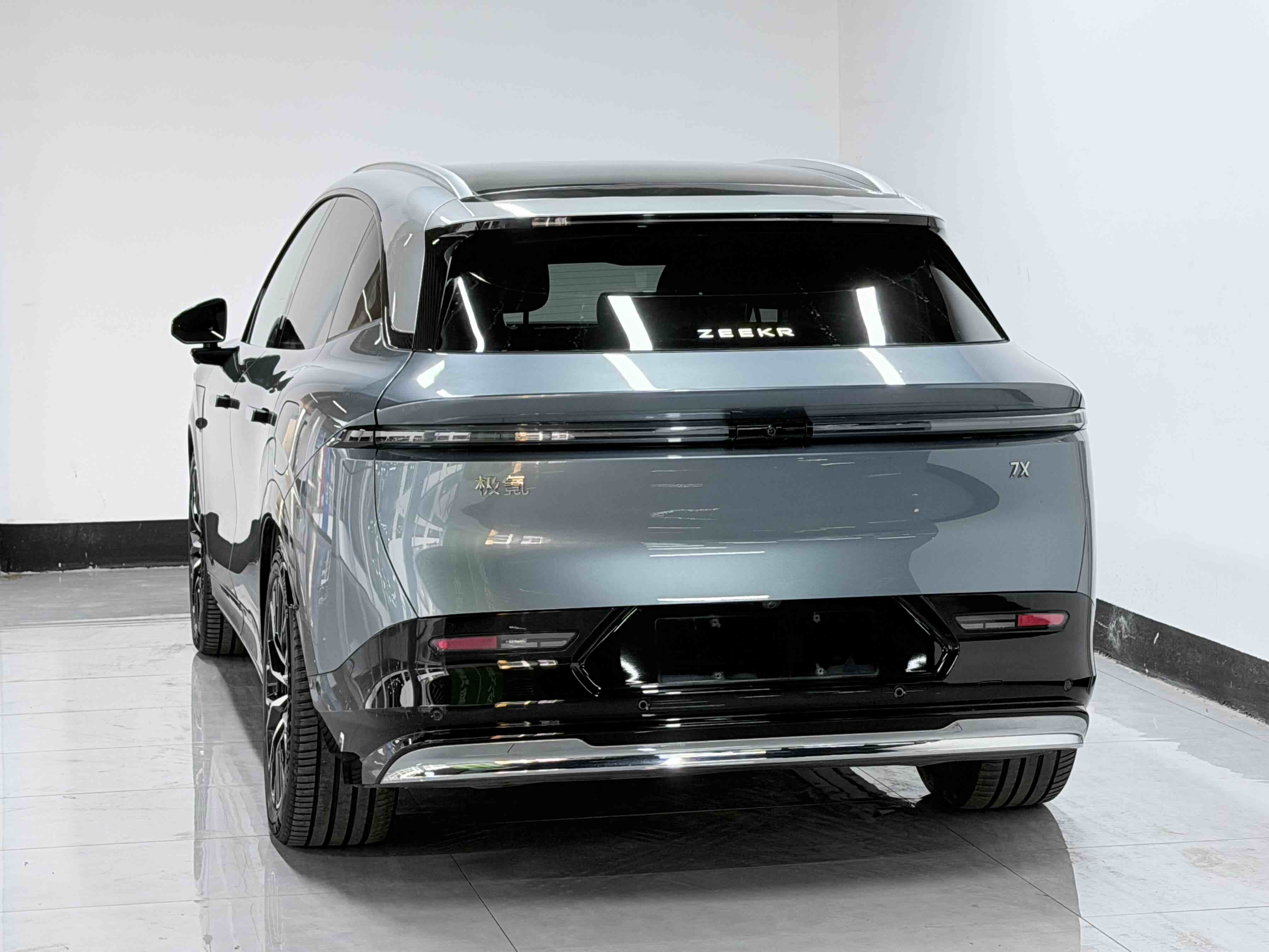 Zeekr 7X 2024 immagine di auto #15
