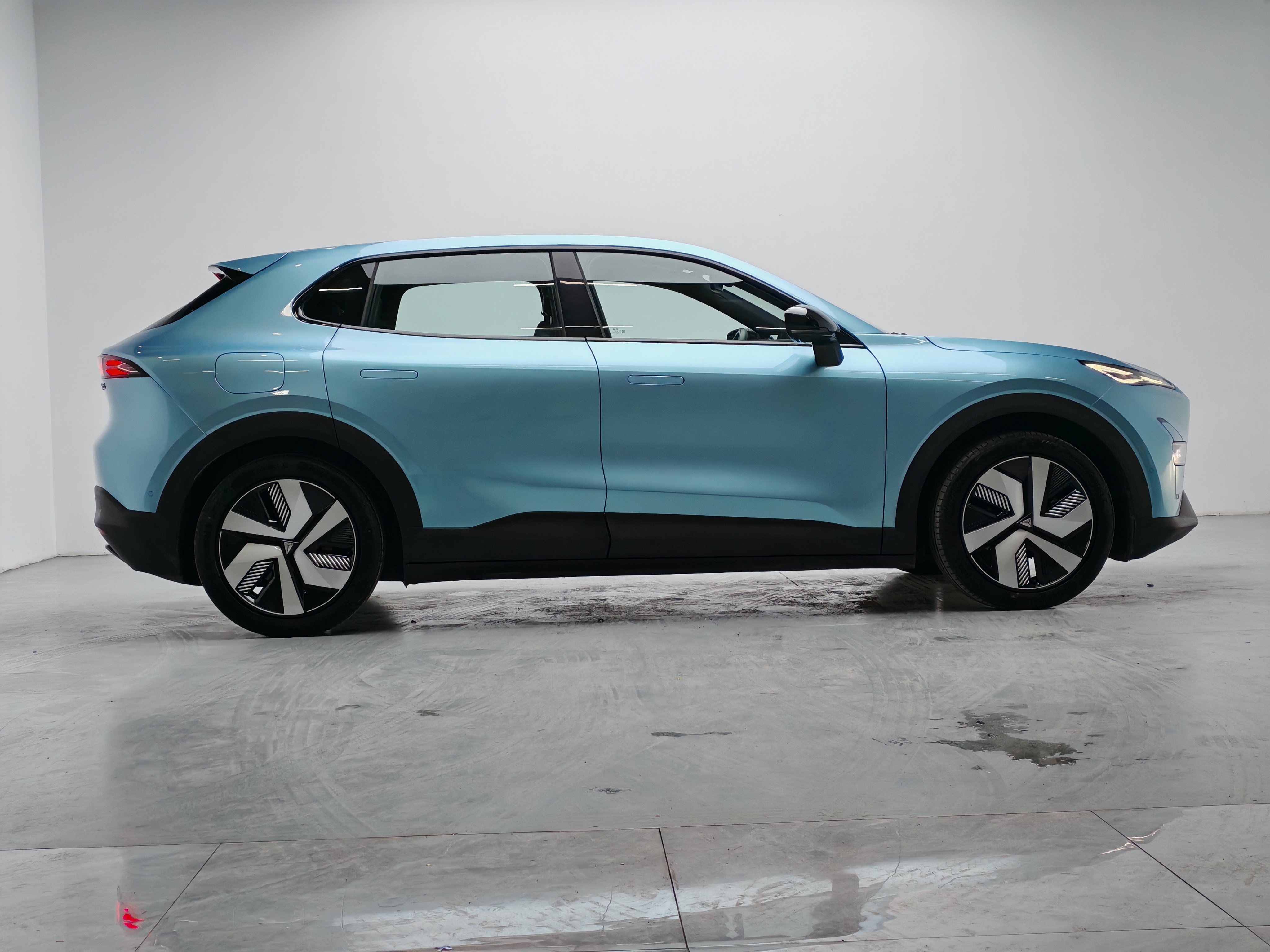 Deepal S05 2024 car image #15