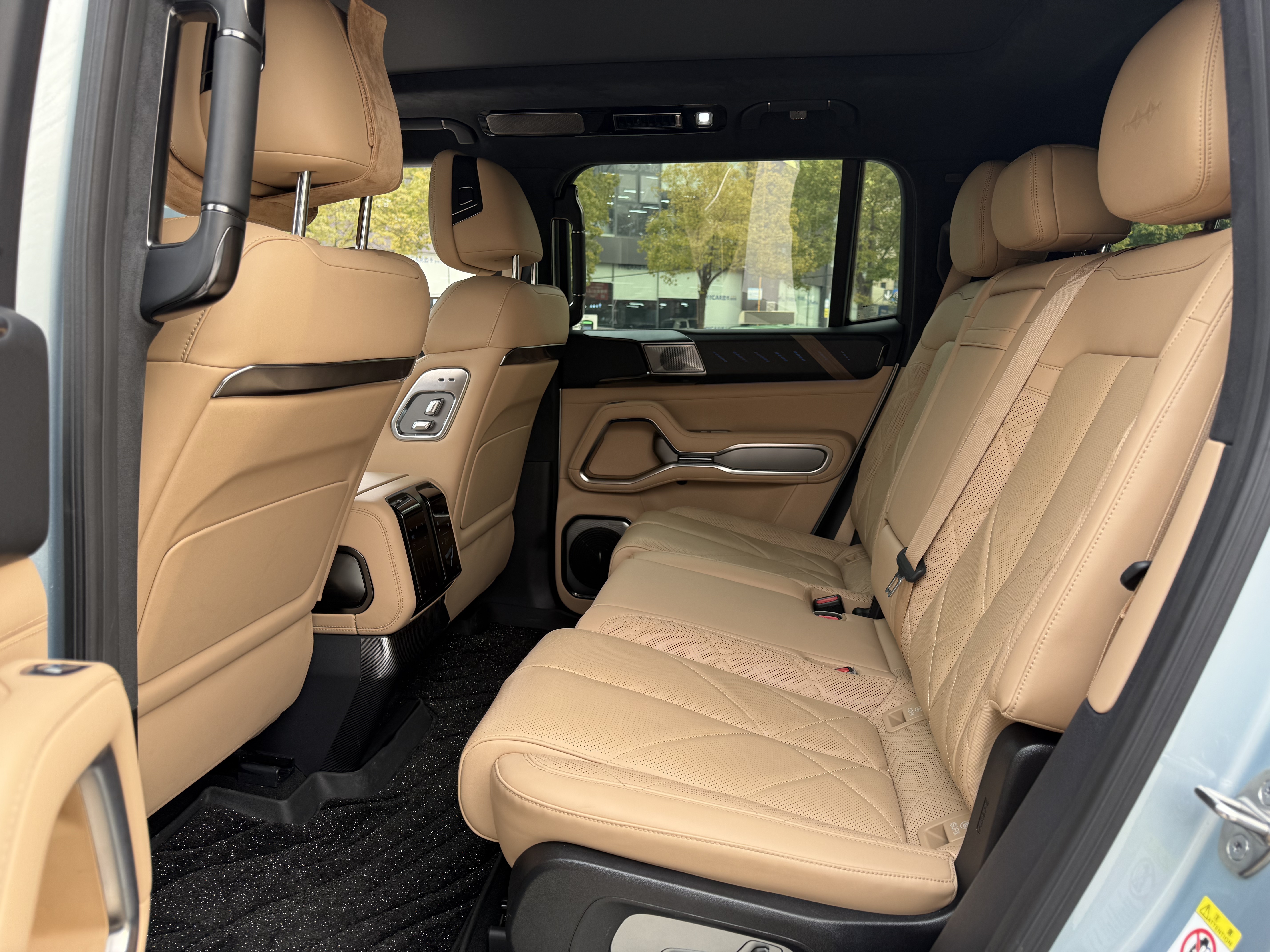 FangChengBao Leopard 8 2025 car image #15