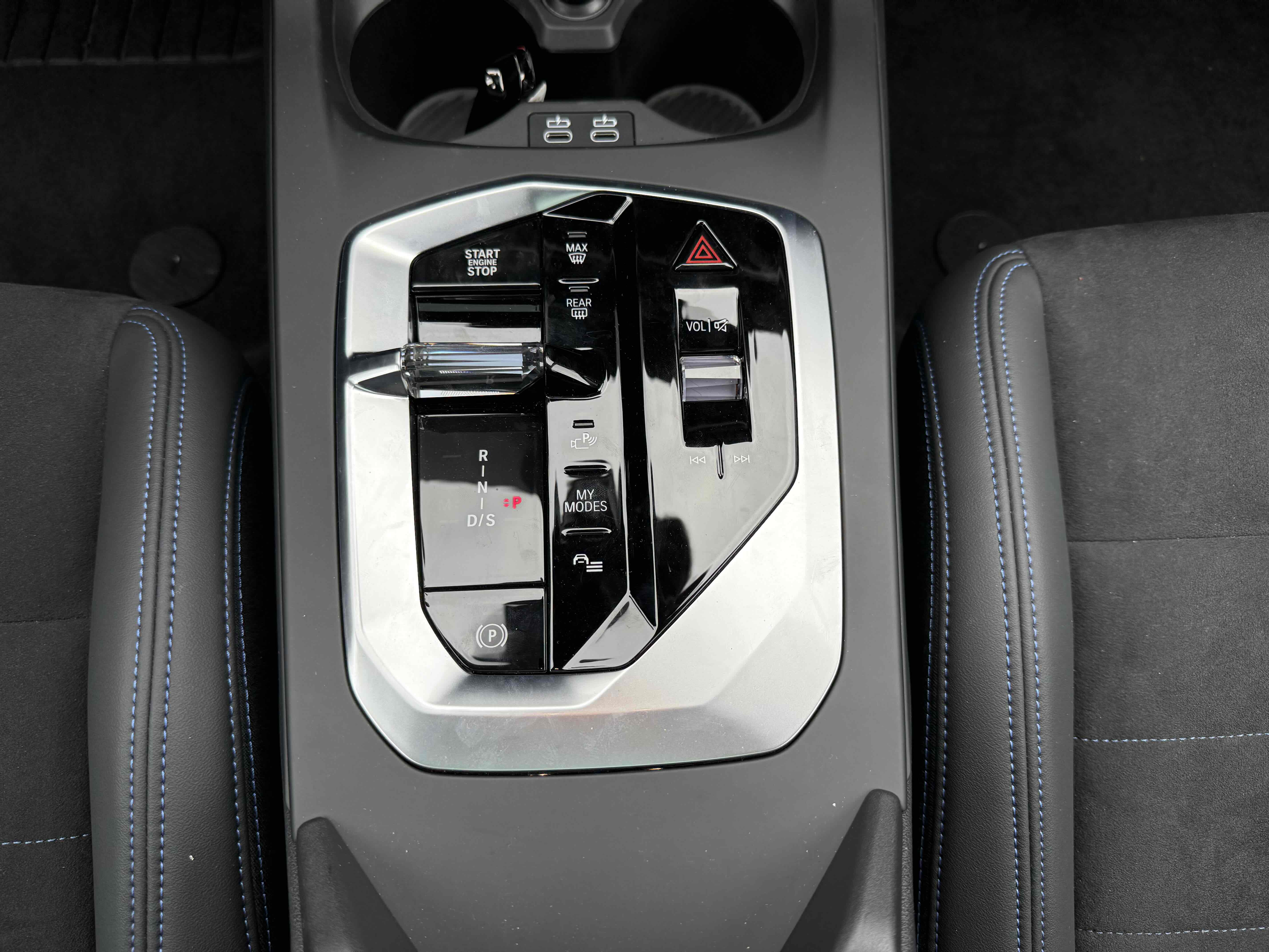 BMW M235L 2025 car image #15