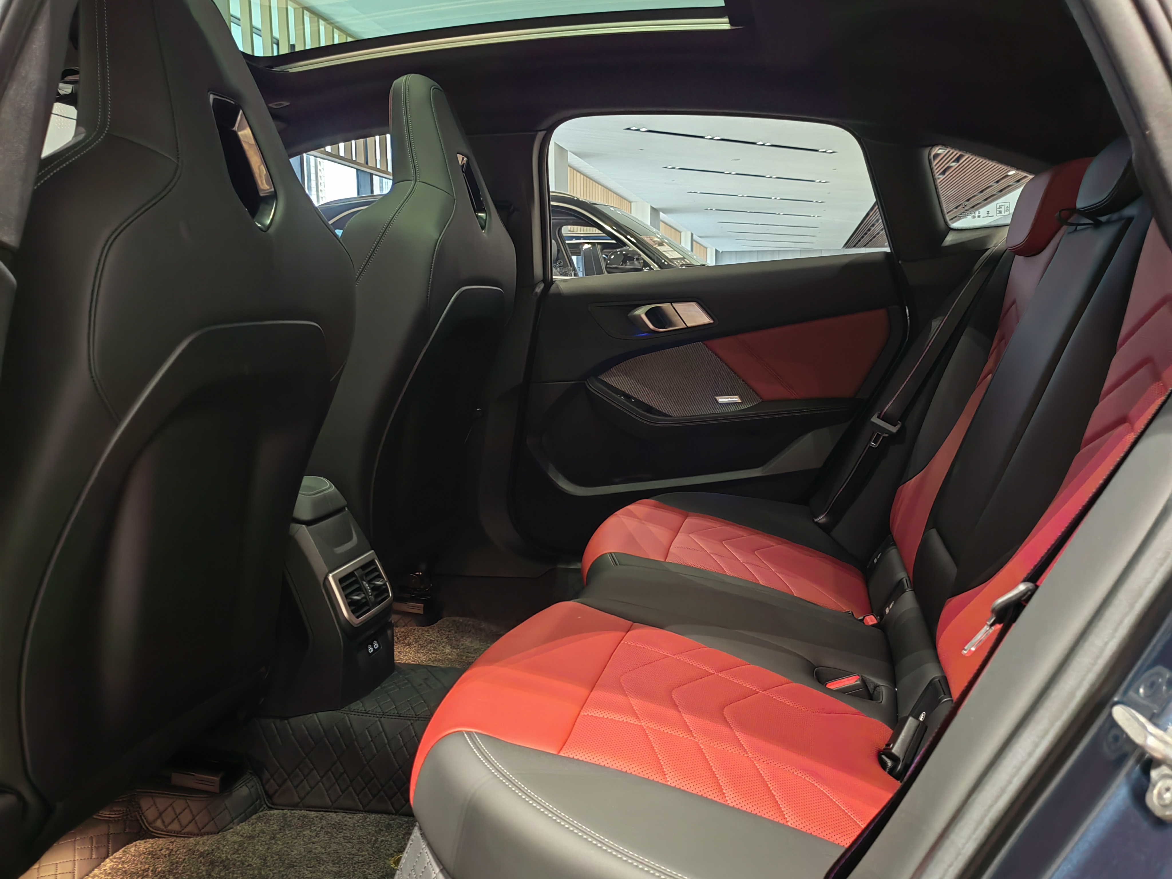 BMW M235L 2025 #15 BMW M235L 2025 immagine di auto #15