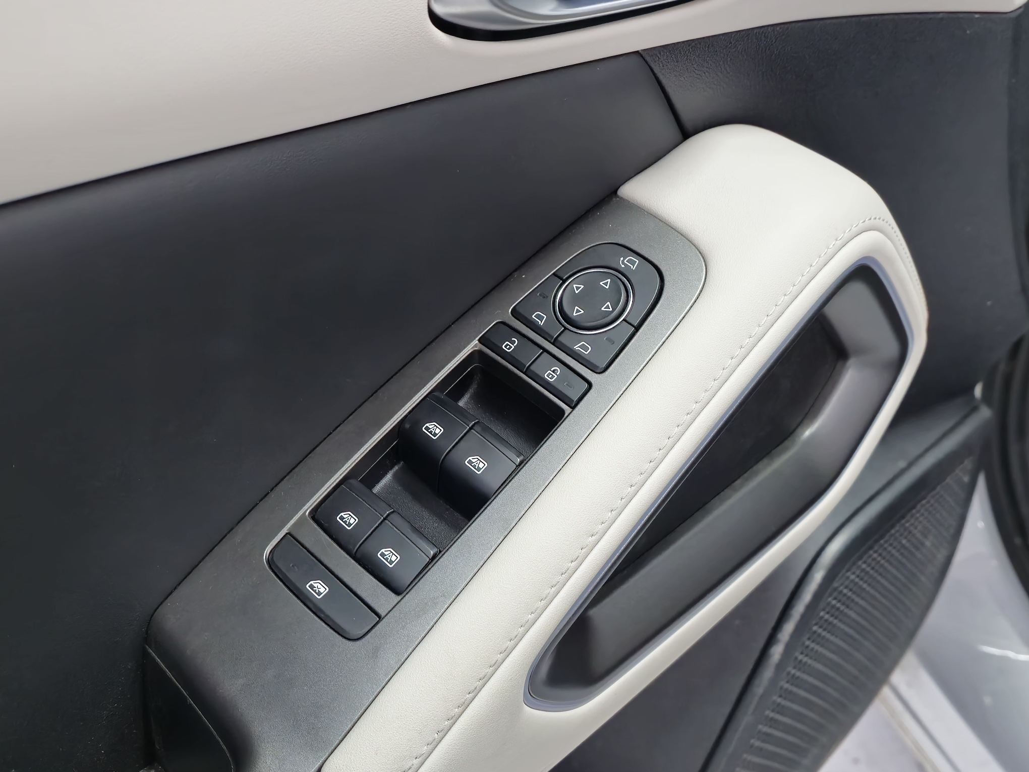 BYD YuanUP 2025 #15 BYD YuanUP 2025 car image #15