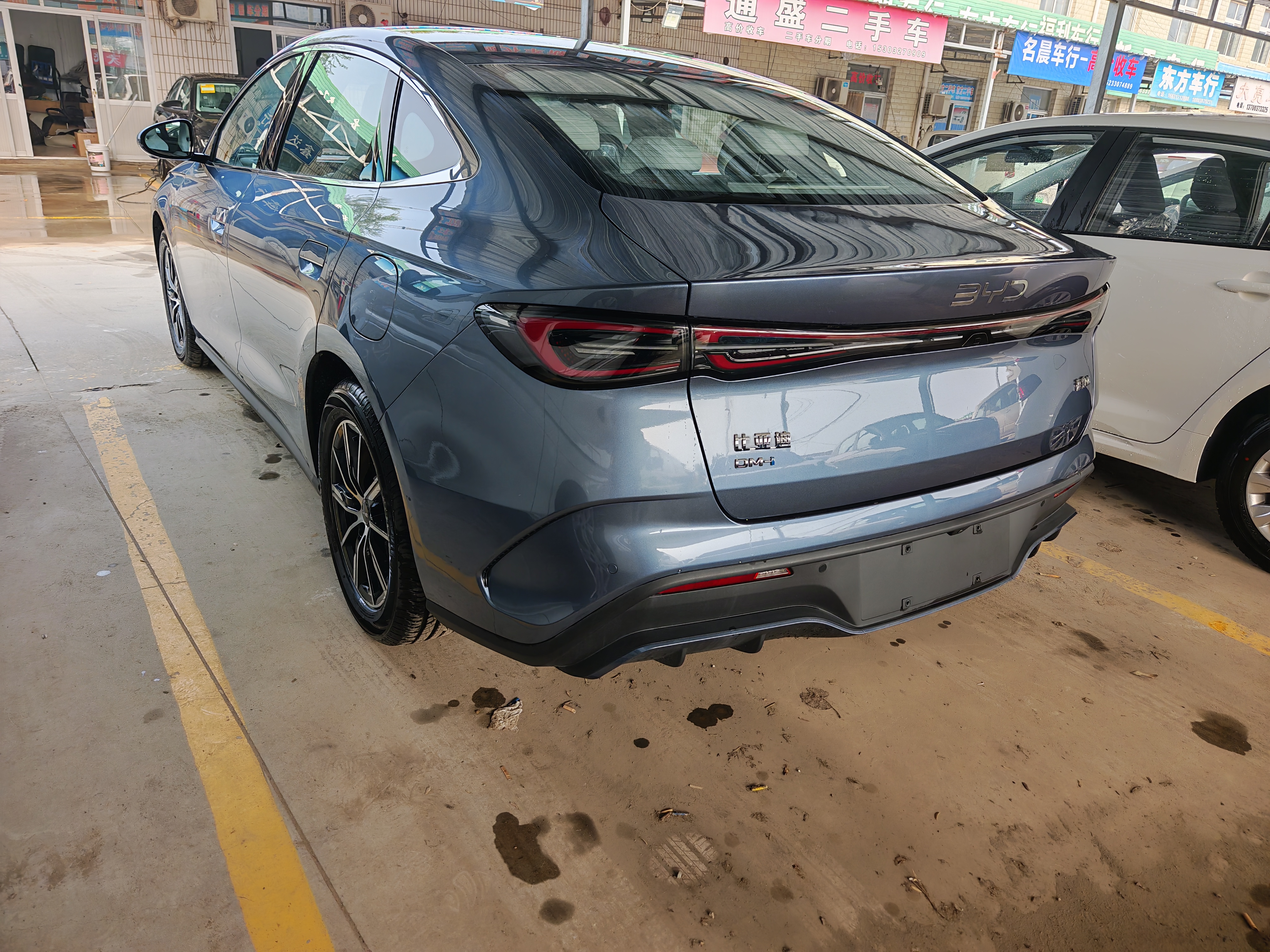 BYD Seal 06 DM-i 2025 immagine di auto #15