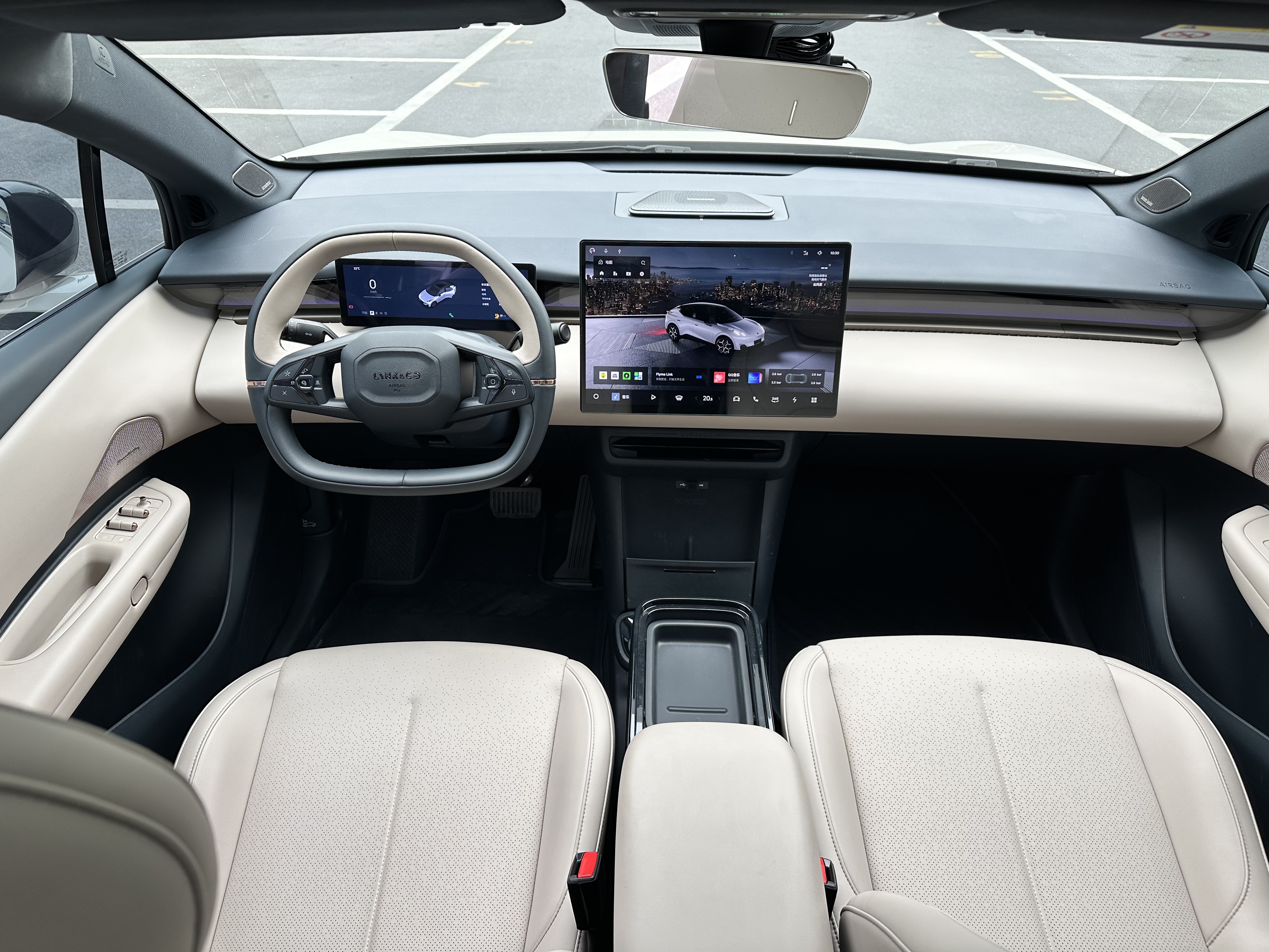 Lynk & Co Z20 2025 car image #15