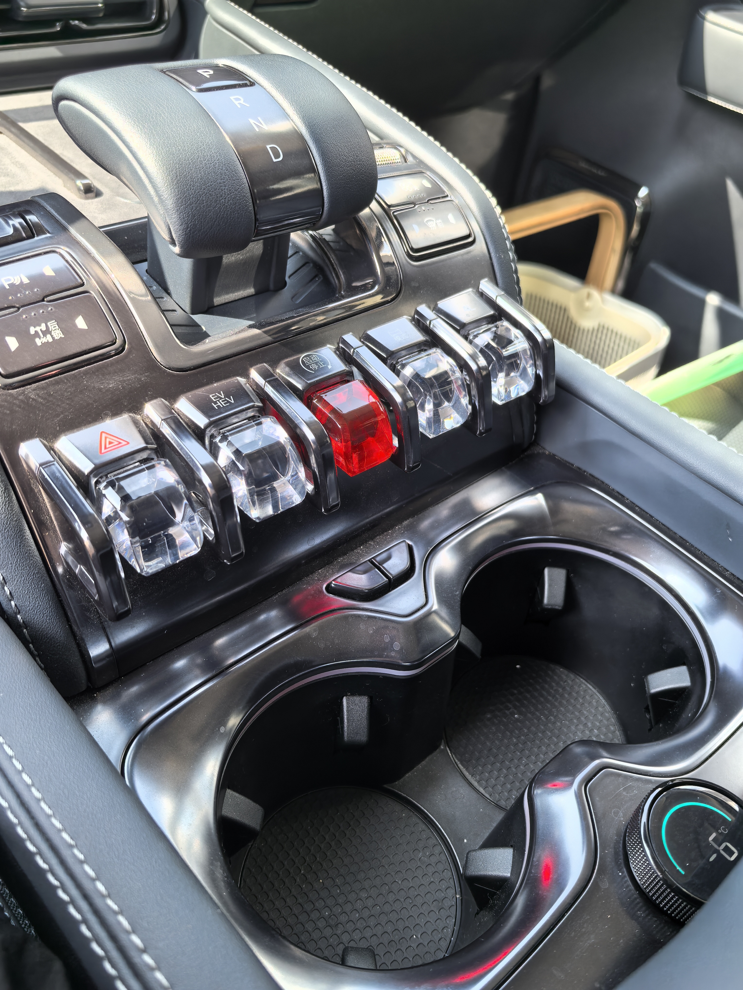 FangChengBao Leopard 5 2025 صورة سيارة #15