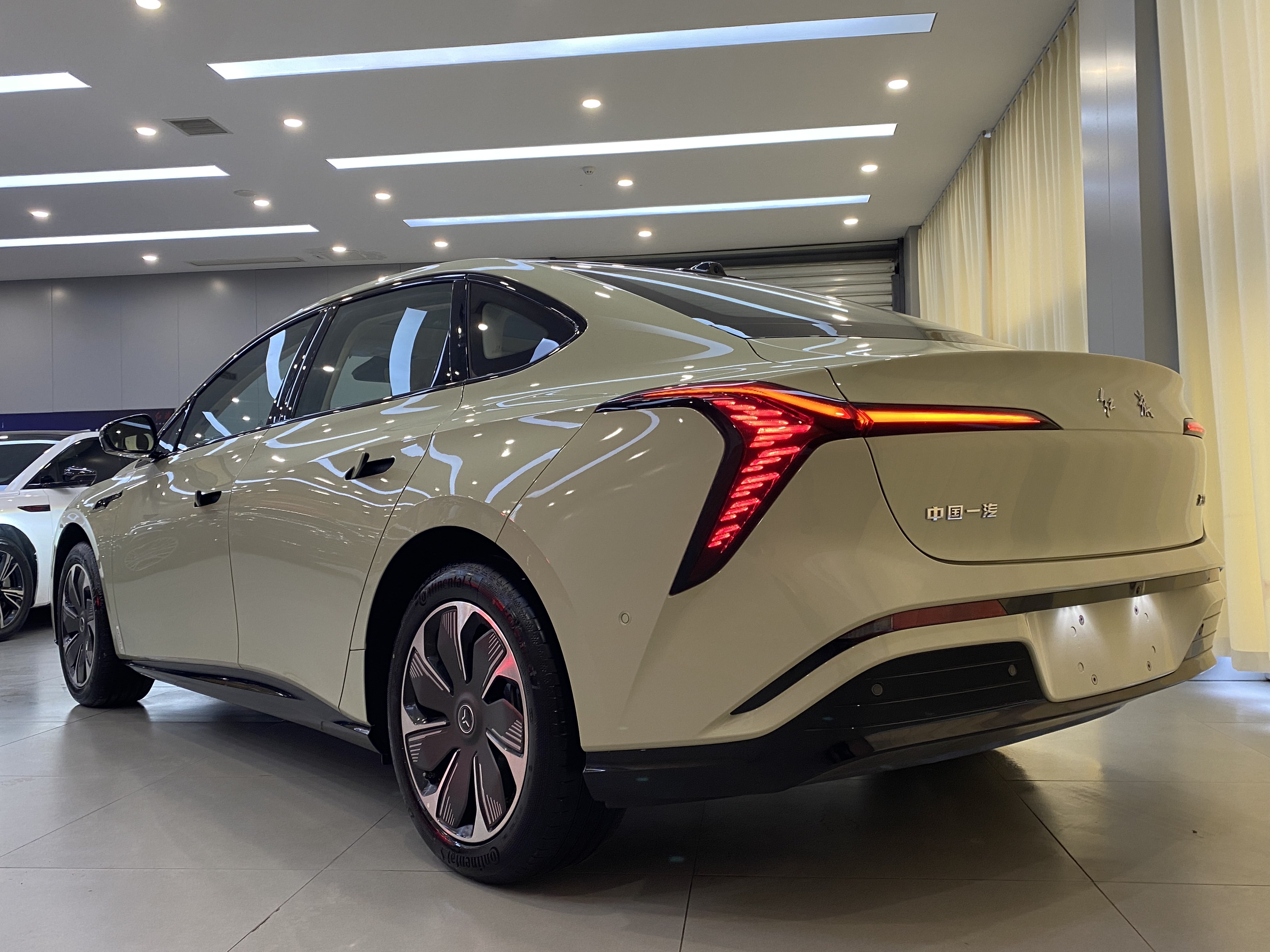 HongQi TianGong 05 2025 #15 HongQi TianGong 05 2025 car image #15