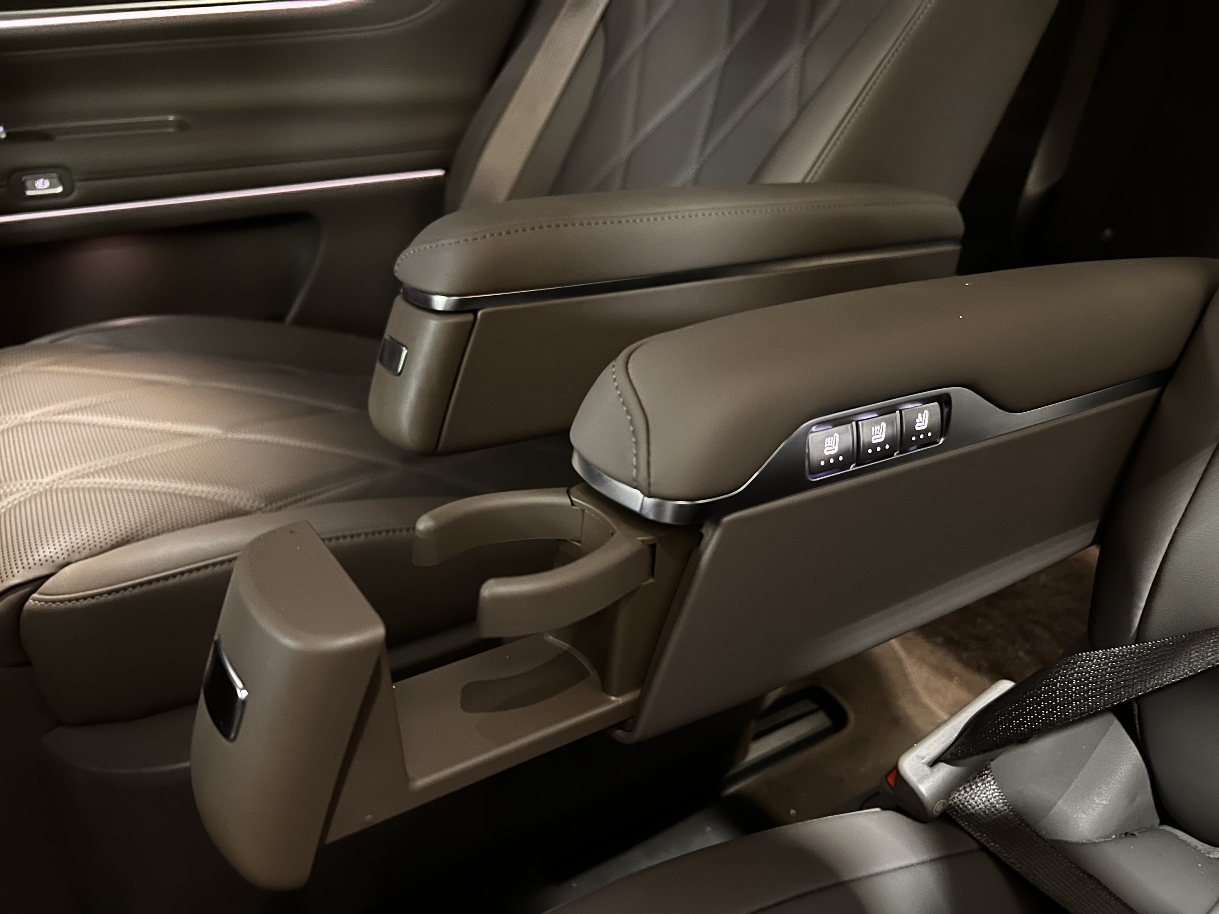 2025 car image #15