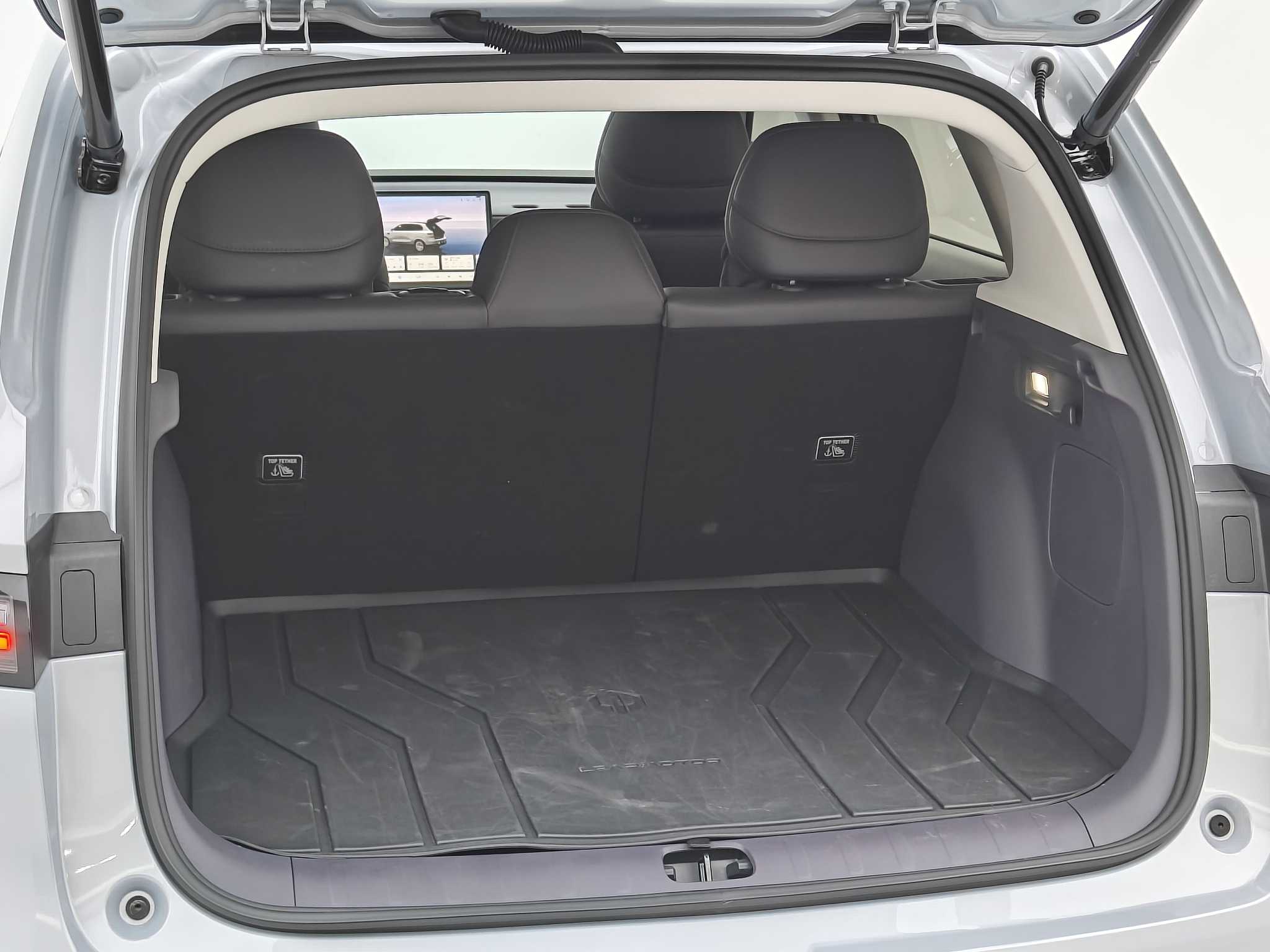 零跑汽车 零跑B10 2025 汽车图片 #15