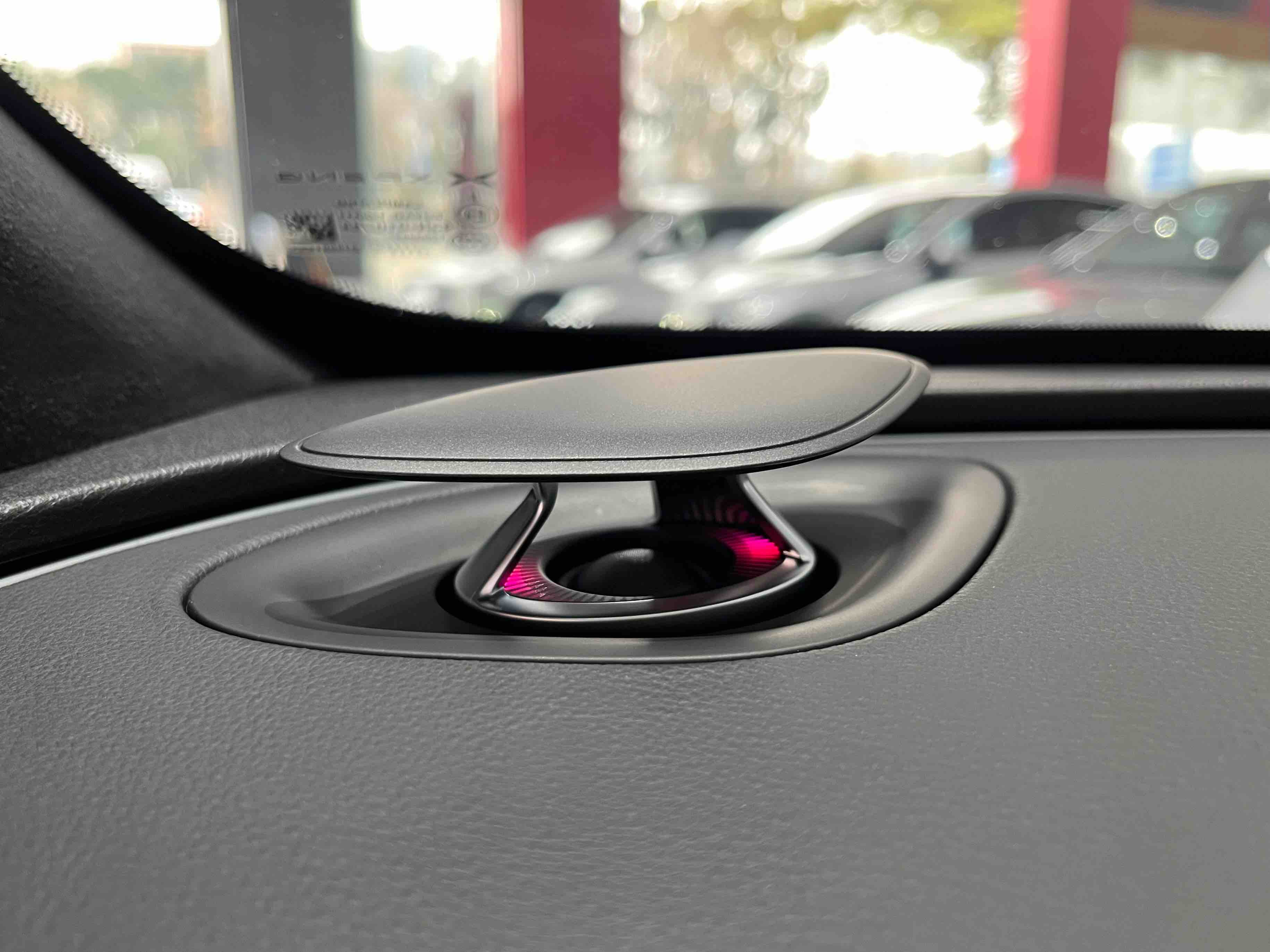 Xpeng G9 2025 صورة سيارة #15