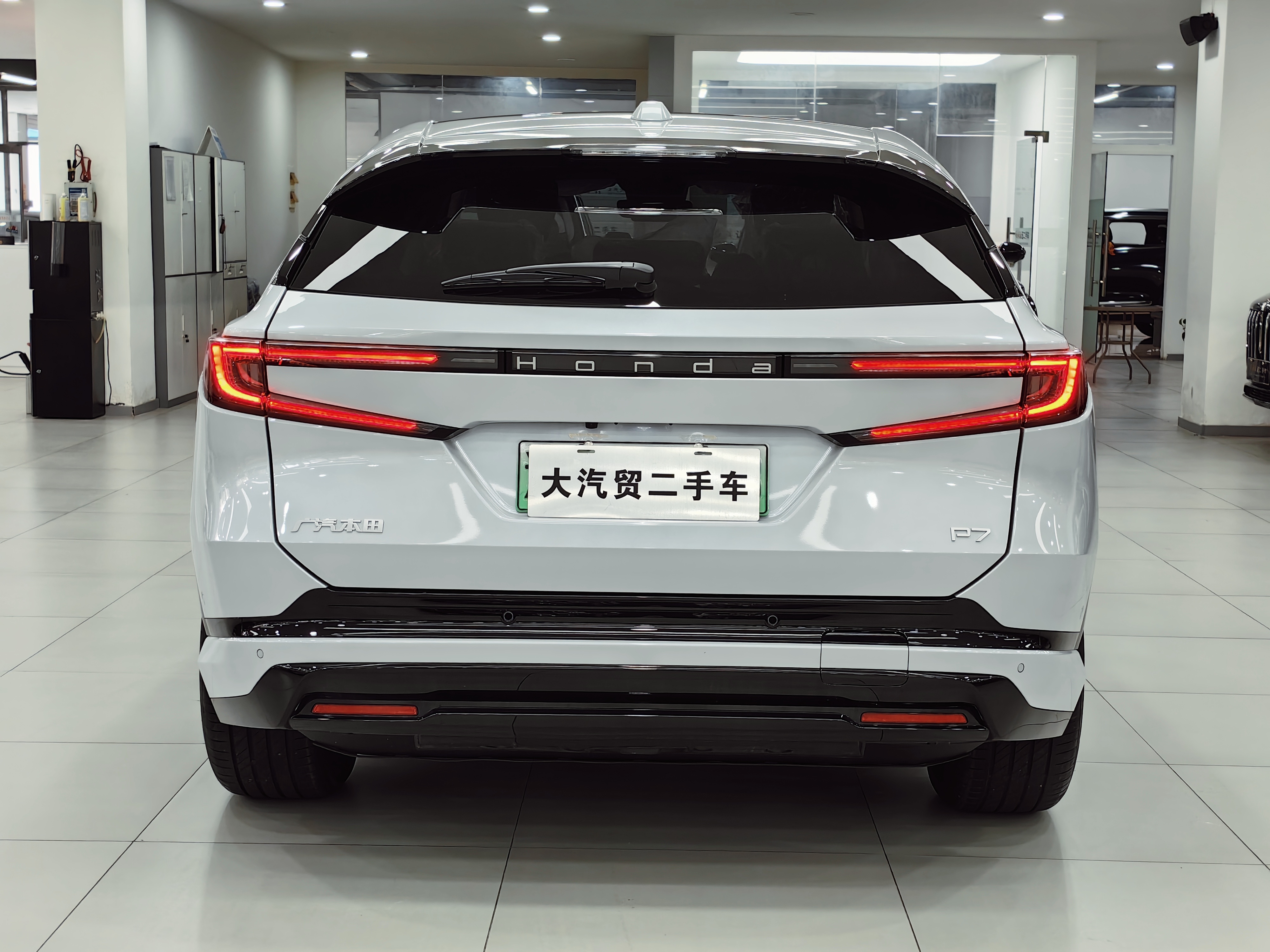 Honda P7 2025 car image #15