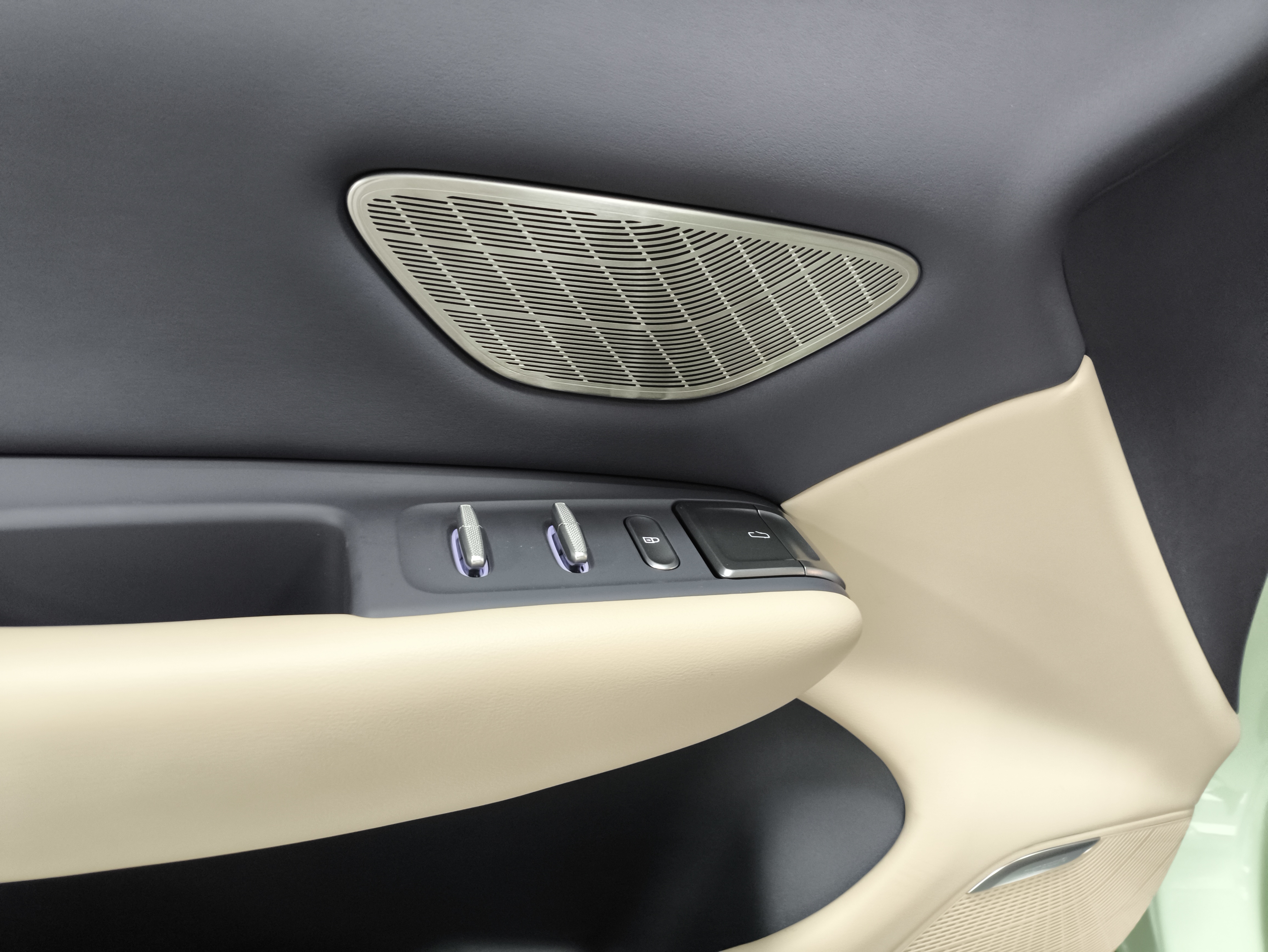 HongQi TianGong 06 2025 #15 HongQi TianGong 06 2025 car image #15