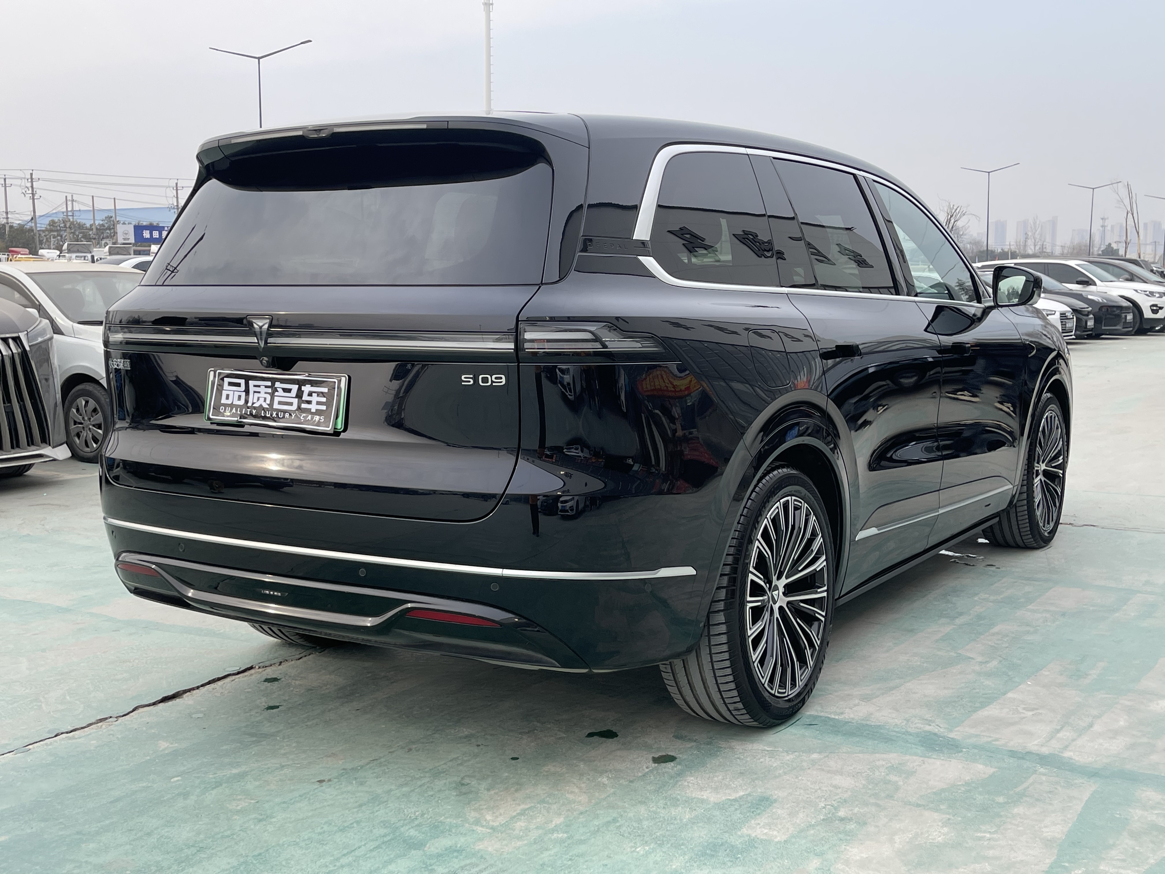 Deepal S09 2025 car image #15