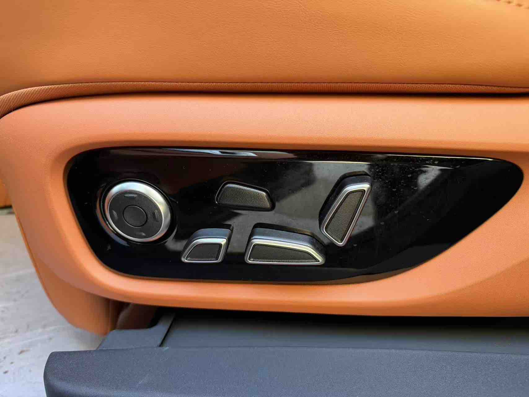 Deepal S09 2025 car image #15