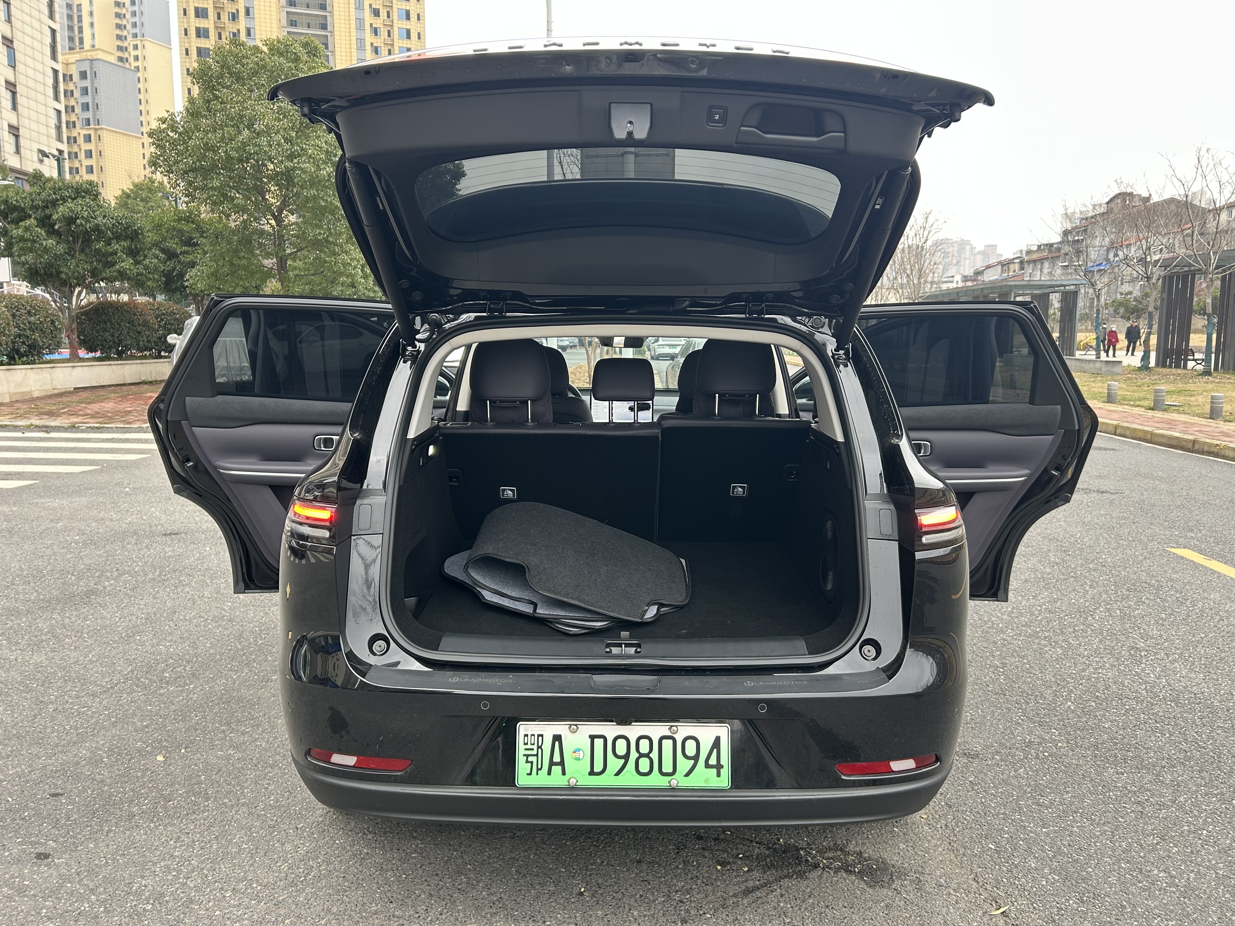 零跑汽车 零跑C10 2025 汽车图片 #15