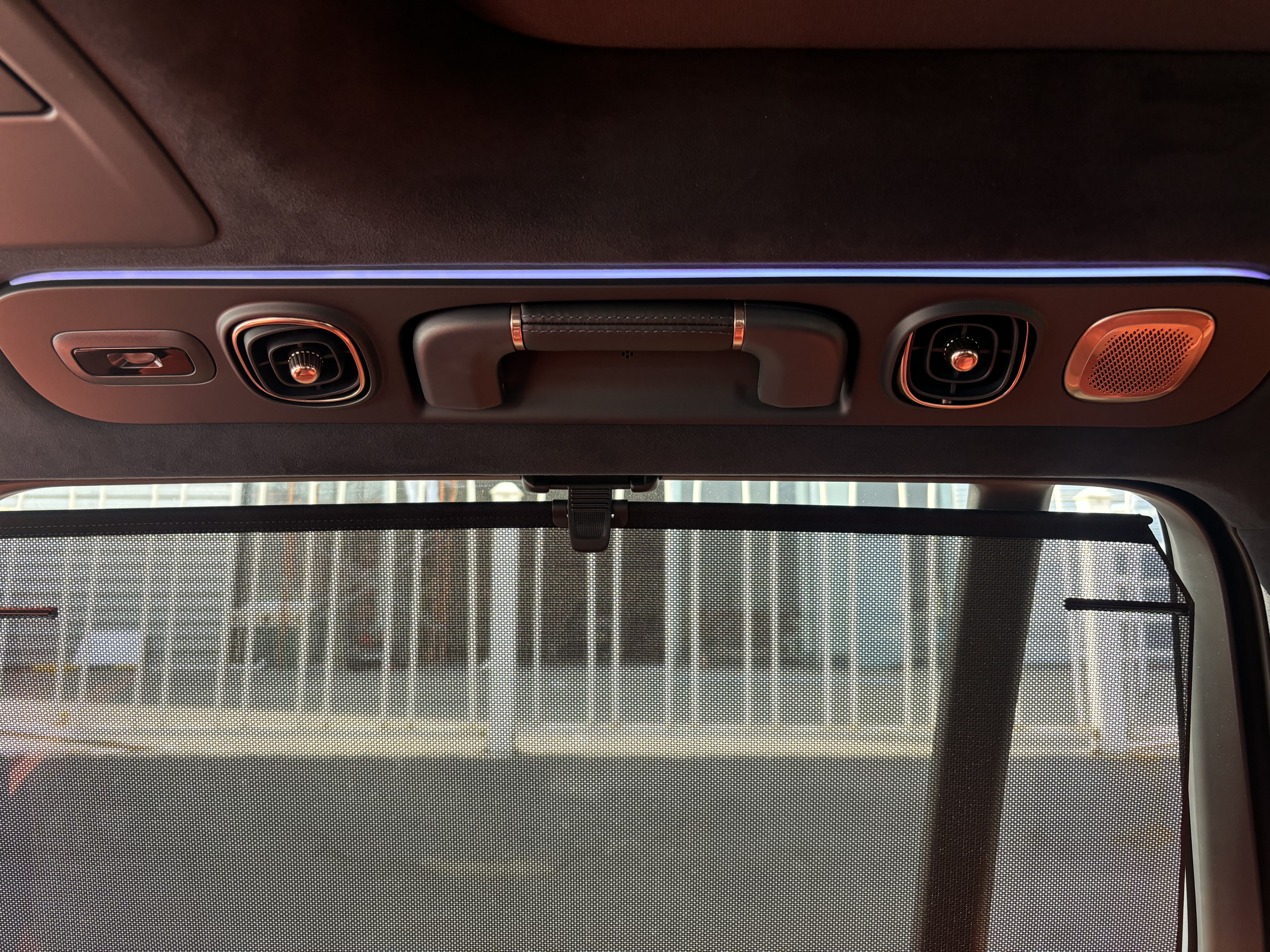 Lynk & Co 900 2025 car image #15