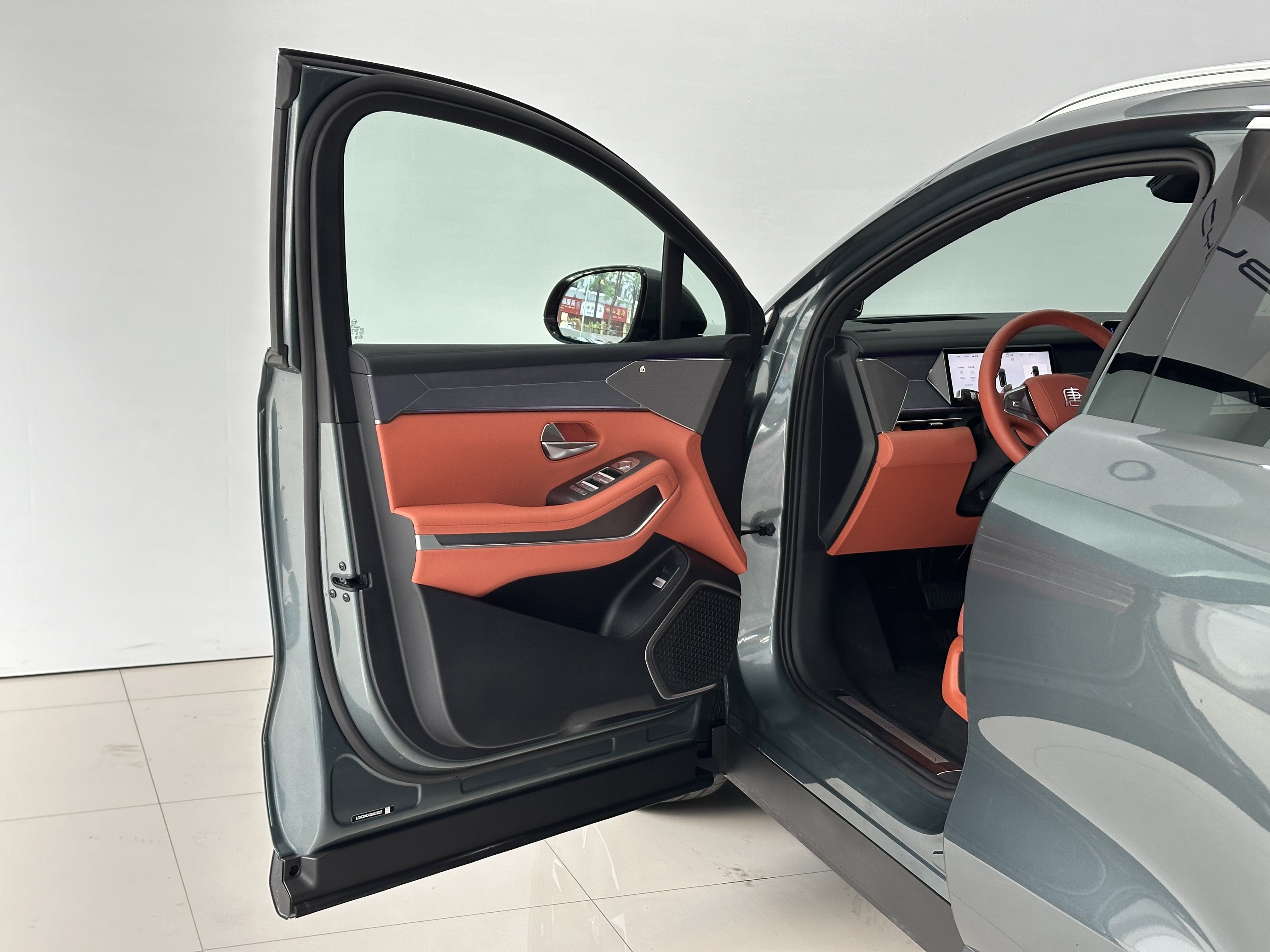 BYD Tang L 2025 #15 BYD Tang L 2025 car image #15