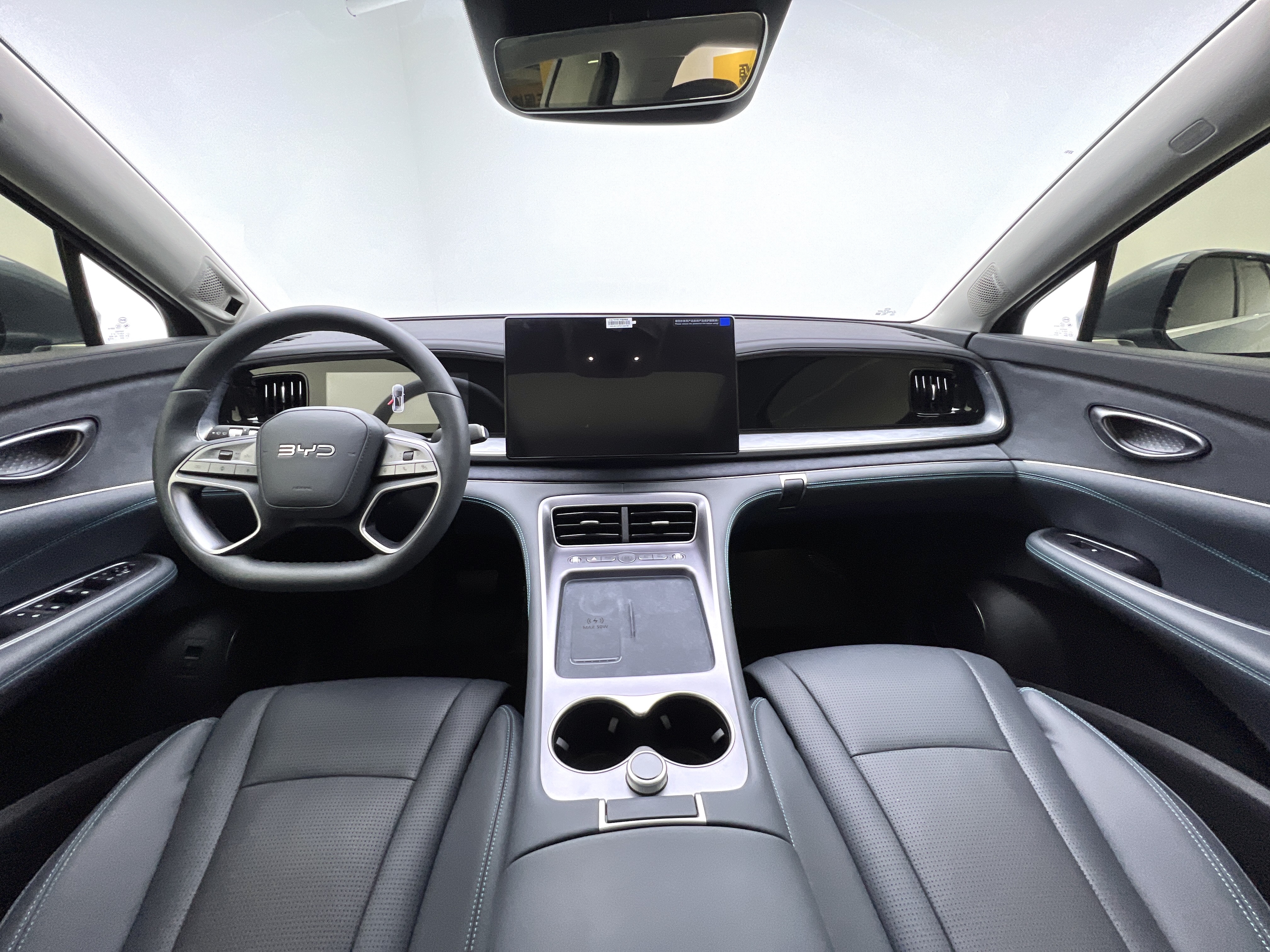 BYD Sea Lion 07 DM-i 2025 car image #15