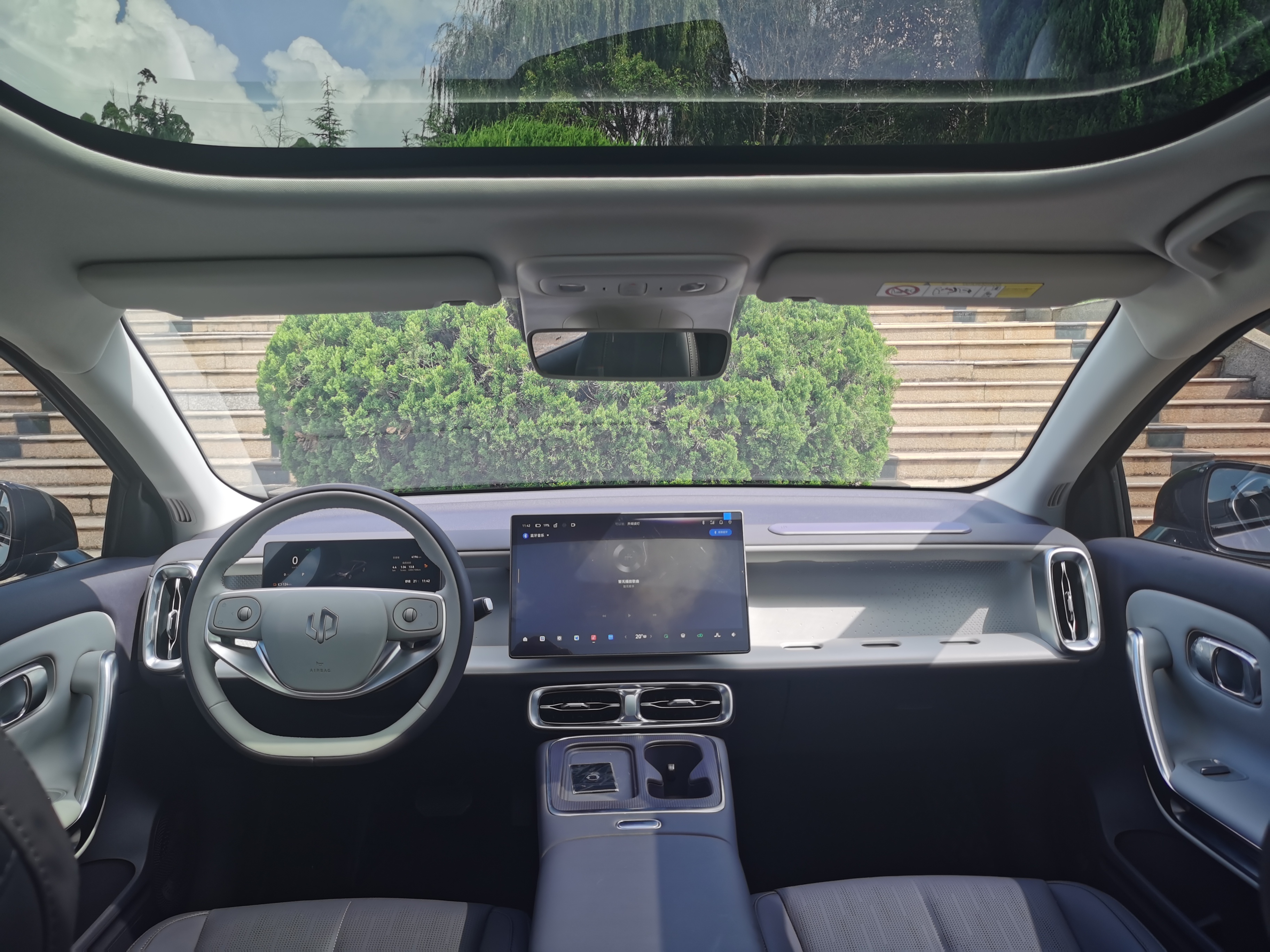 零跑汽车 零跑B01 2025 汽车图片 #15