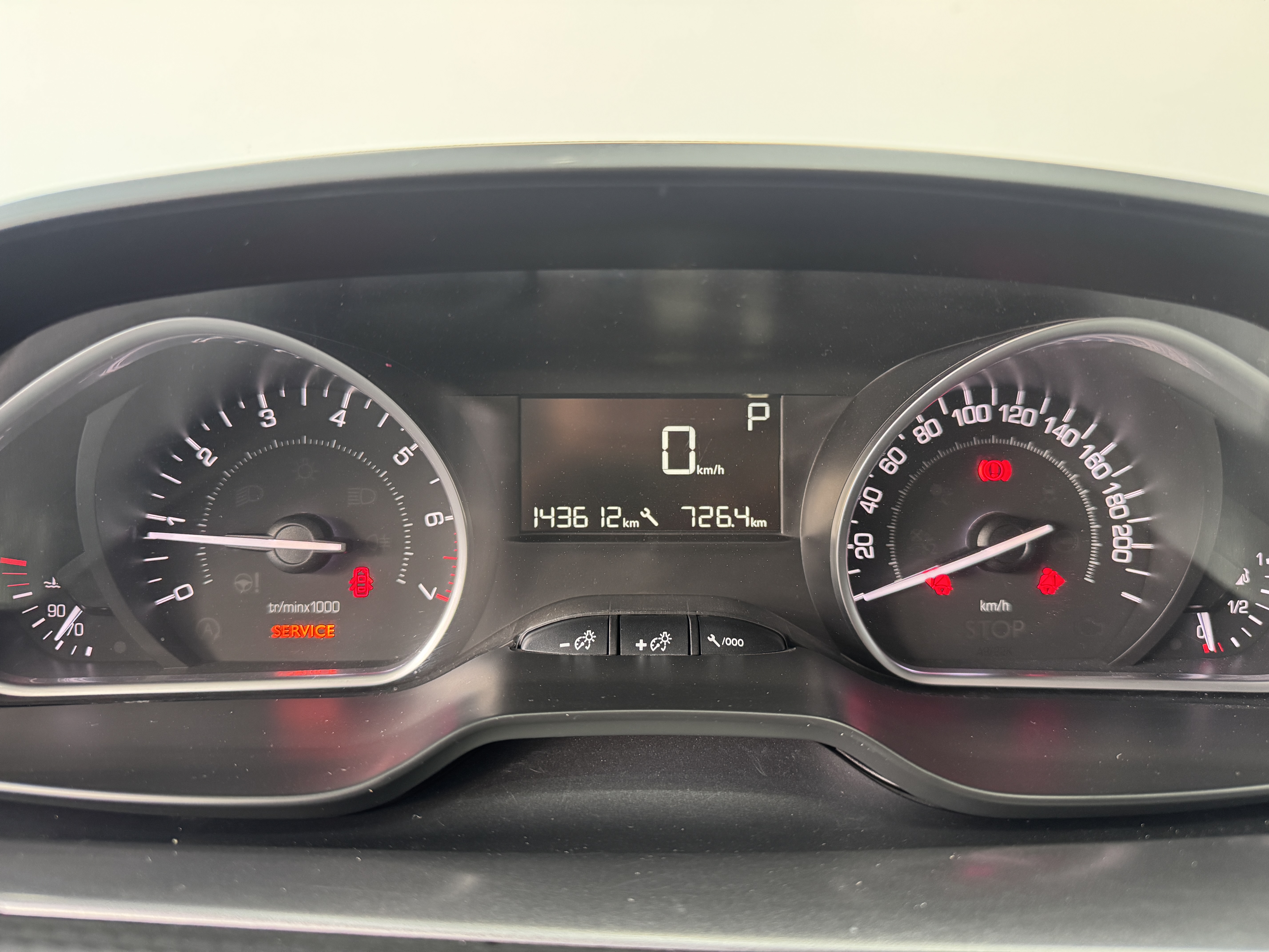 Peugeot 2008 2014 car image #15