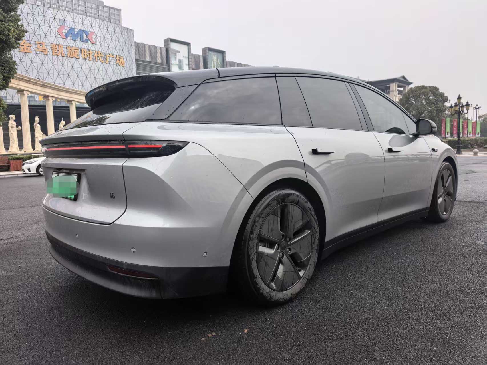 Li 2025 car image #15