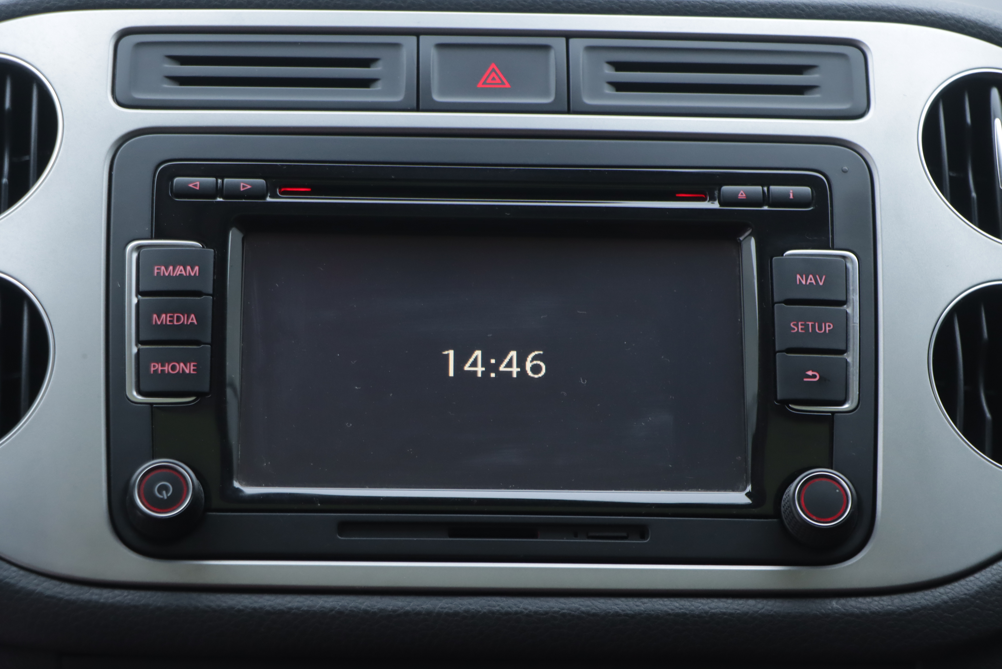 Volkswagen Tiguan 2015 car image #15