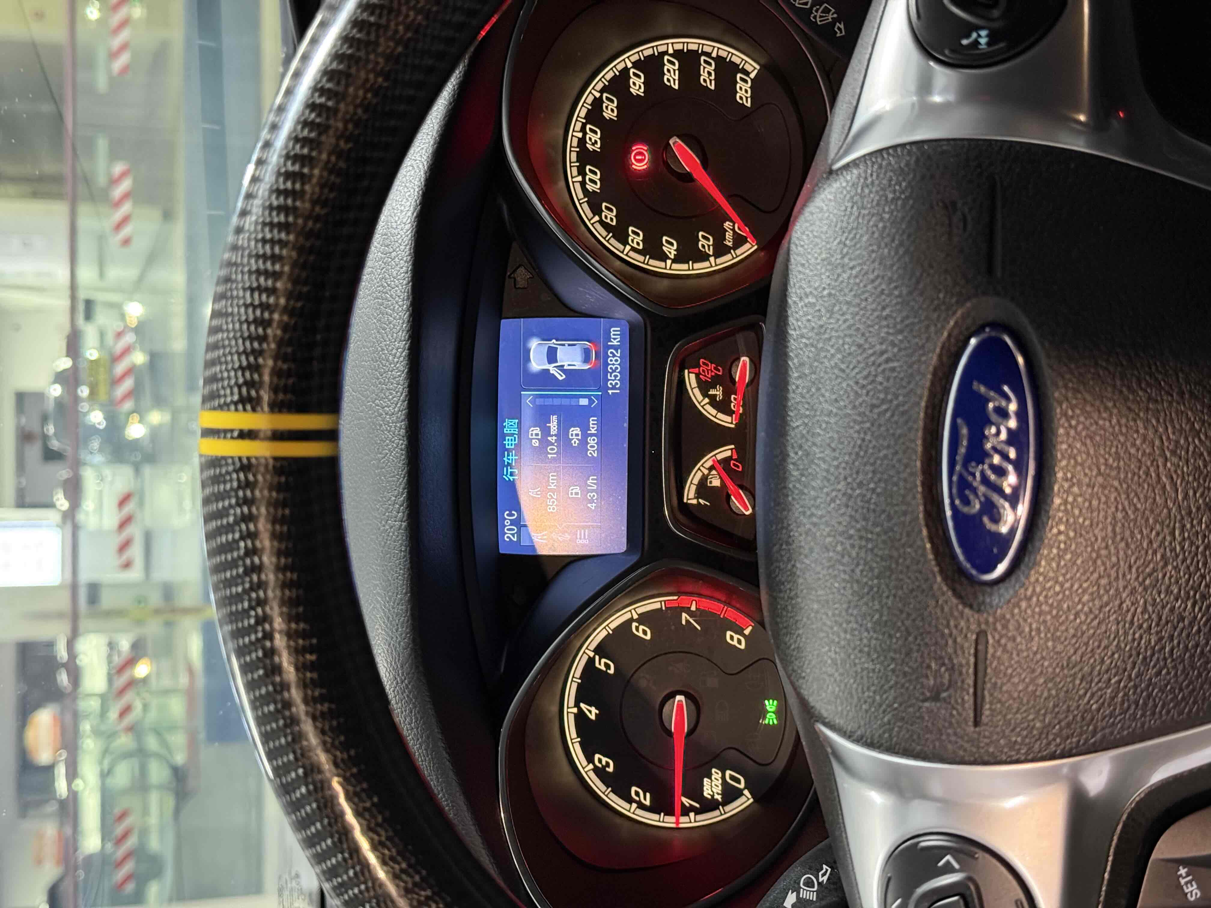 Ford Focus (Imported) 2015 #15 Ford Focus (Imported) 2015 صورة سيارة #15