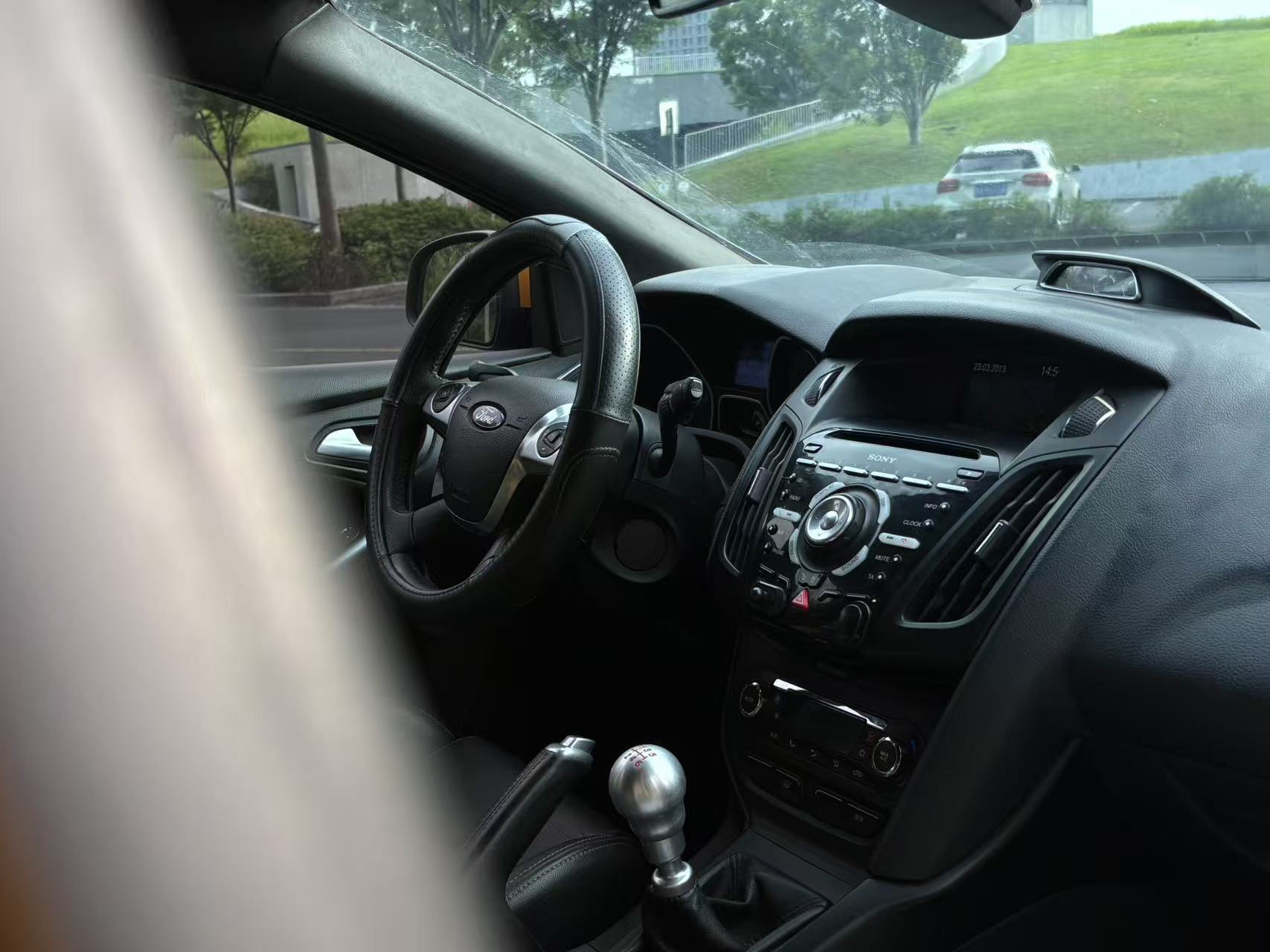 Ford Focus (Imported) 2013 car image #15