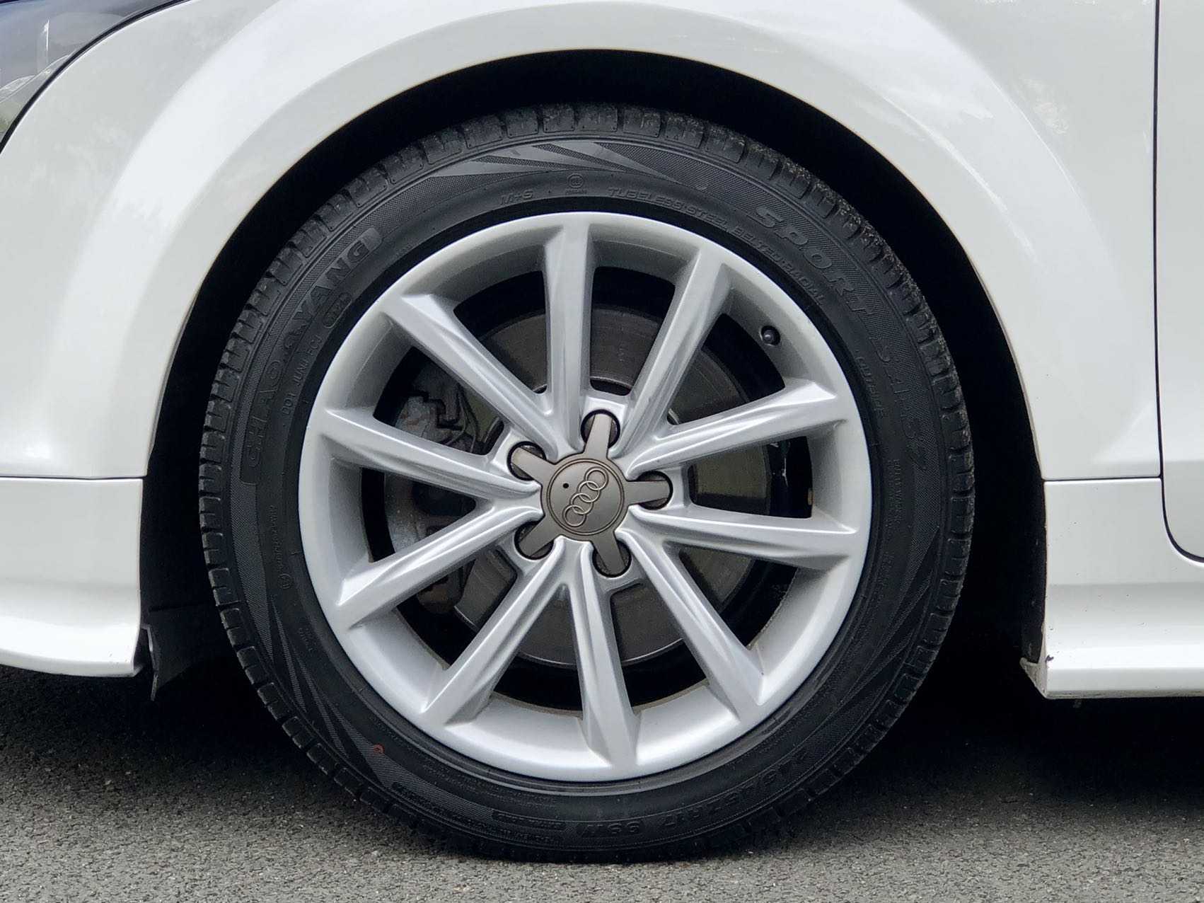 Audi TT 2014 car image #15