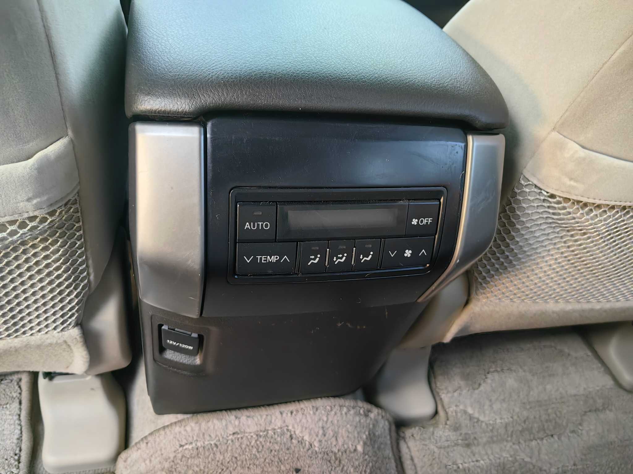 Toyota Prado (Imported) 2012 car image #15