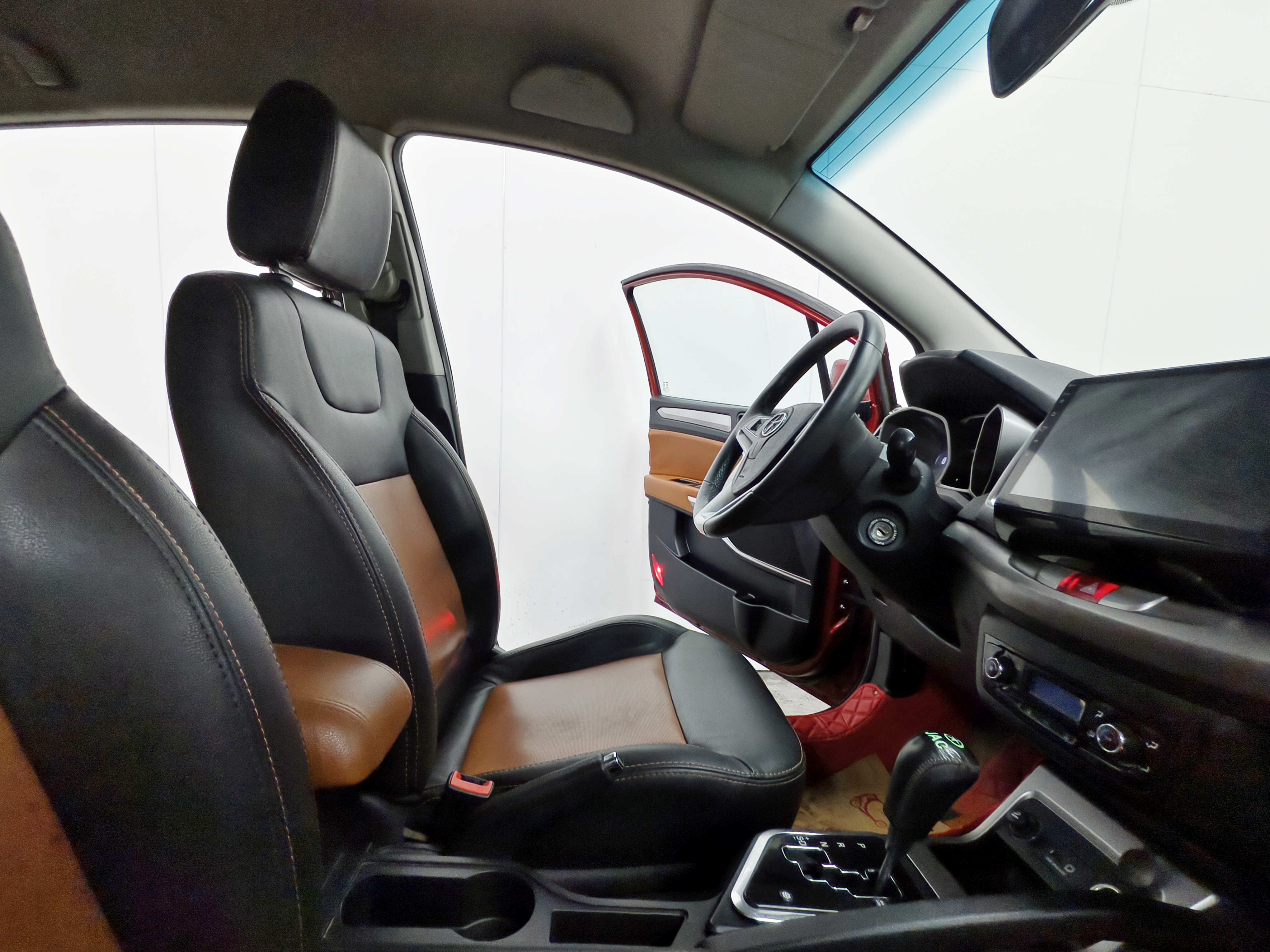 JAC 2015 #15 JAC 2015 car image #15