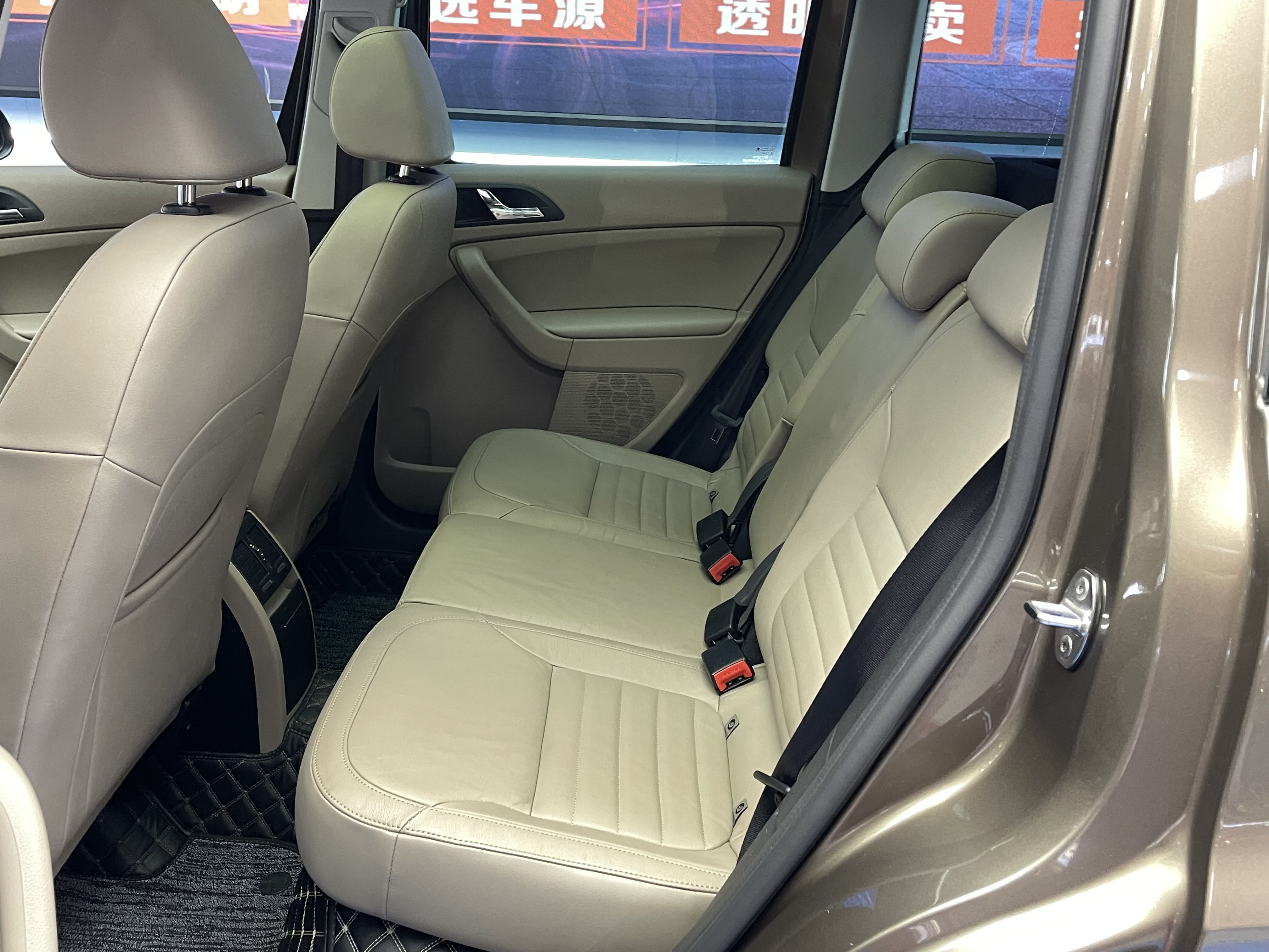 Skoda Yeti (Imported) 2014 immagine di auto #15